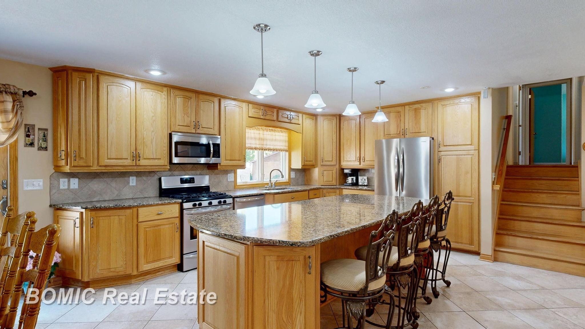 228 Saginaw Street, Vassar, MI 48768 — Photo 2