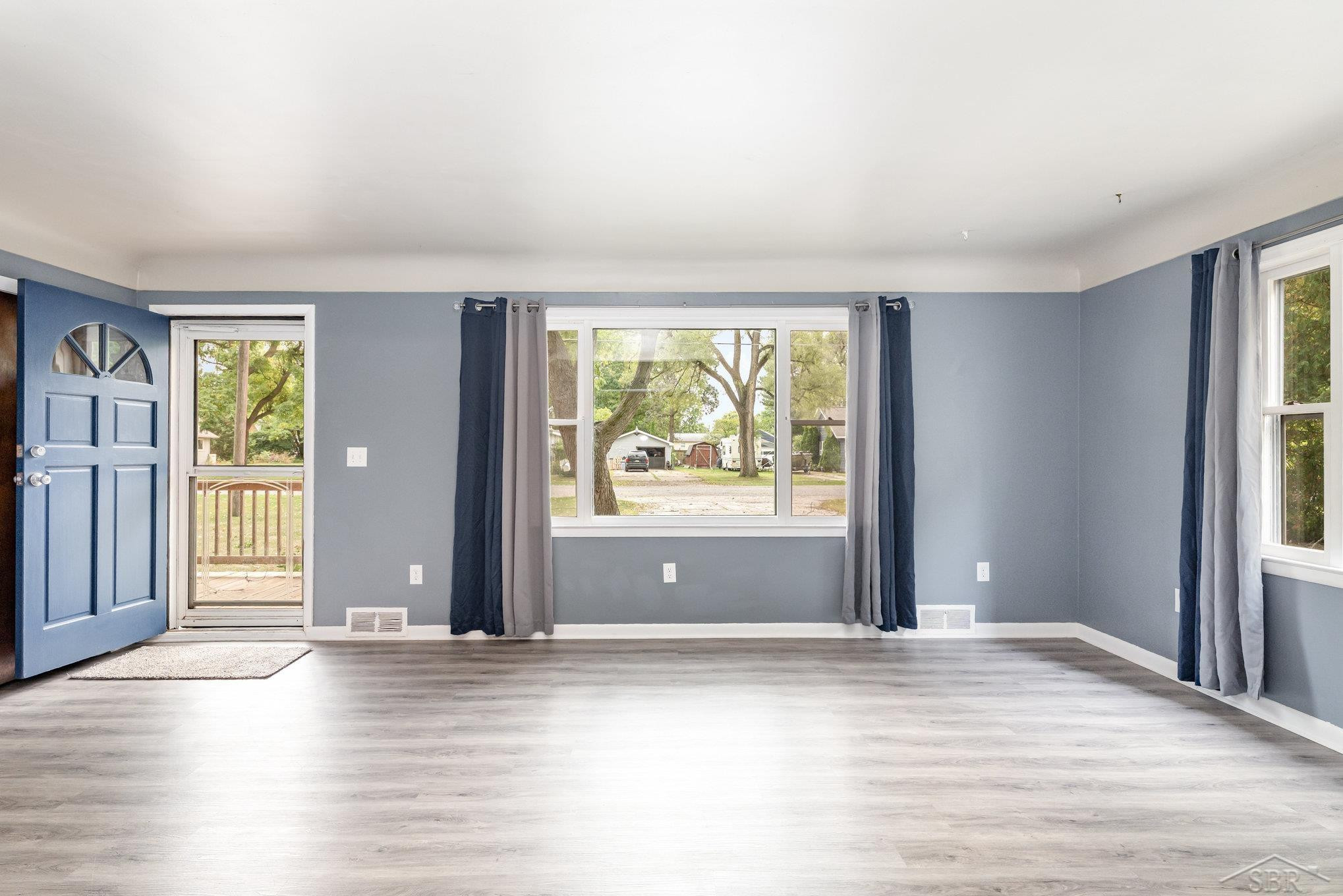 904 Commonwealth Avenue, Zilwaukee, MI 48604 — Photo 4