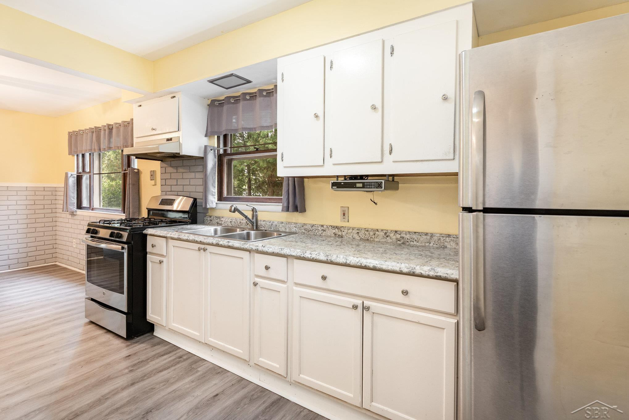 904 Commonwealth Avenue, Zilwaukee, MI 48604 — Photo 9