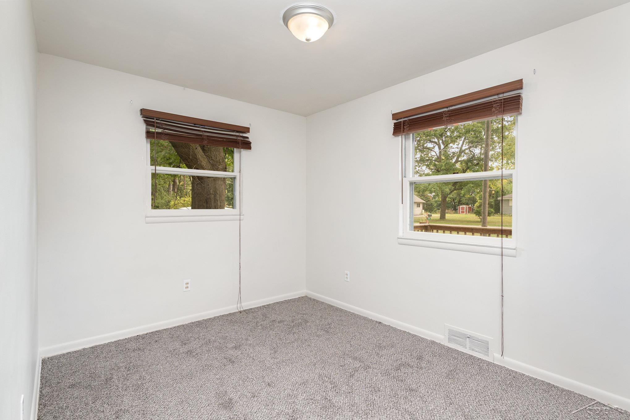 904 Commonwealth Avenue, Zilwaukee, MI 48604 — Photo 13
