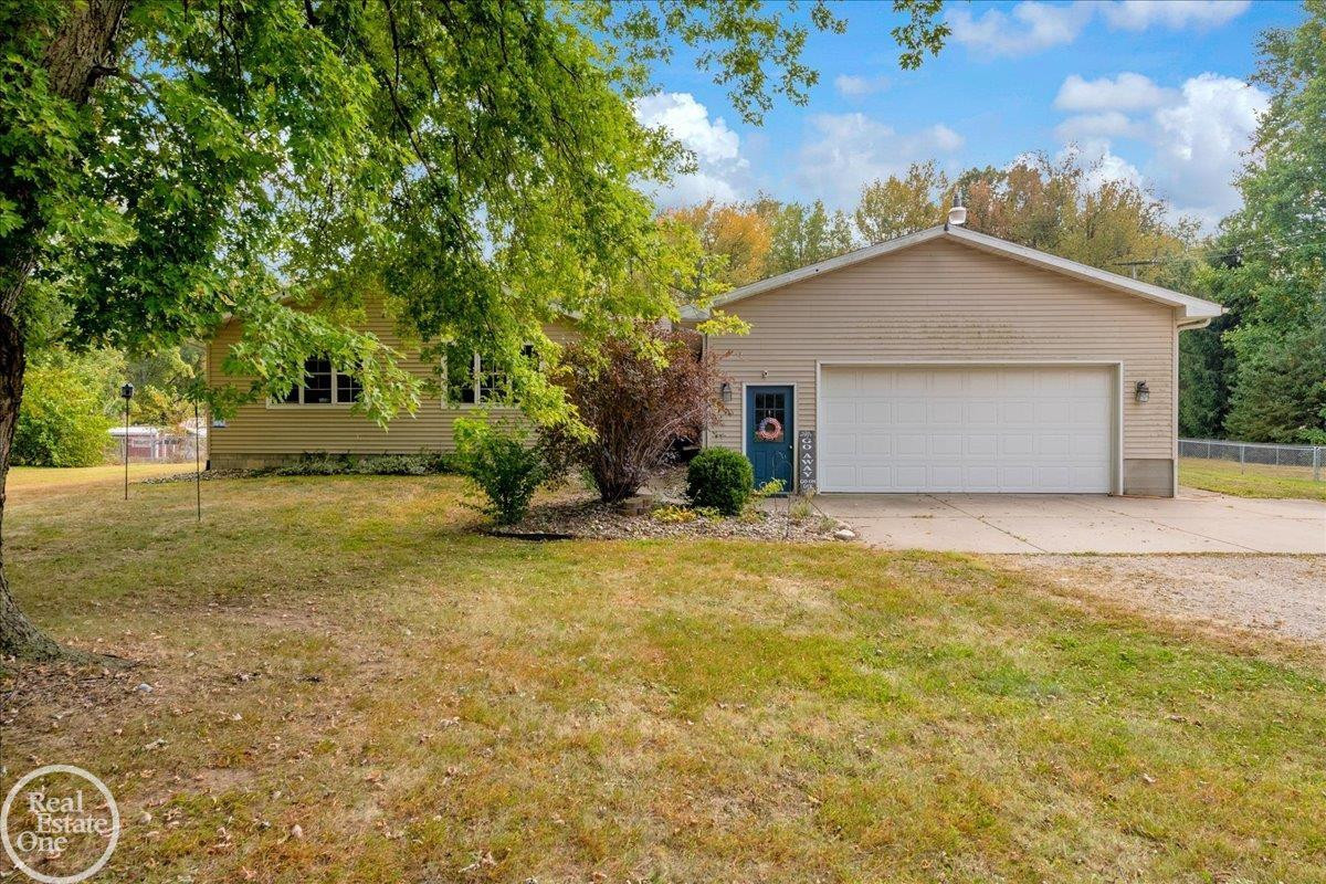 10175 Spring Arbor Road, Spring Arbor, MI 49283 — front exterior
