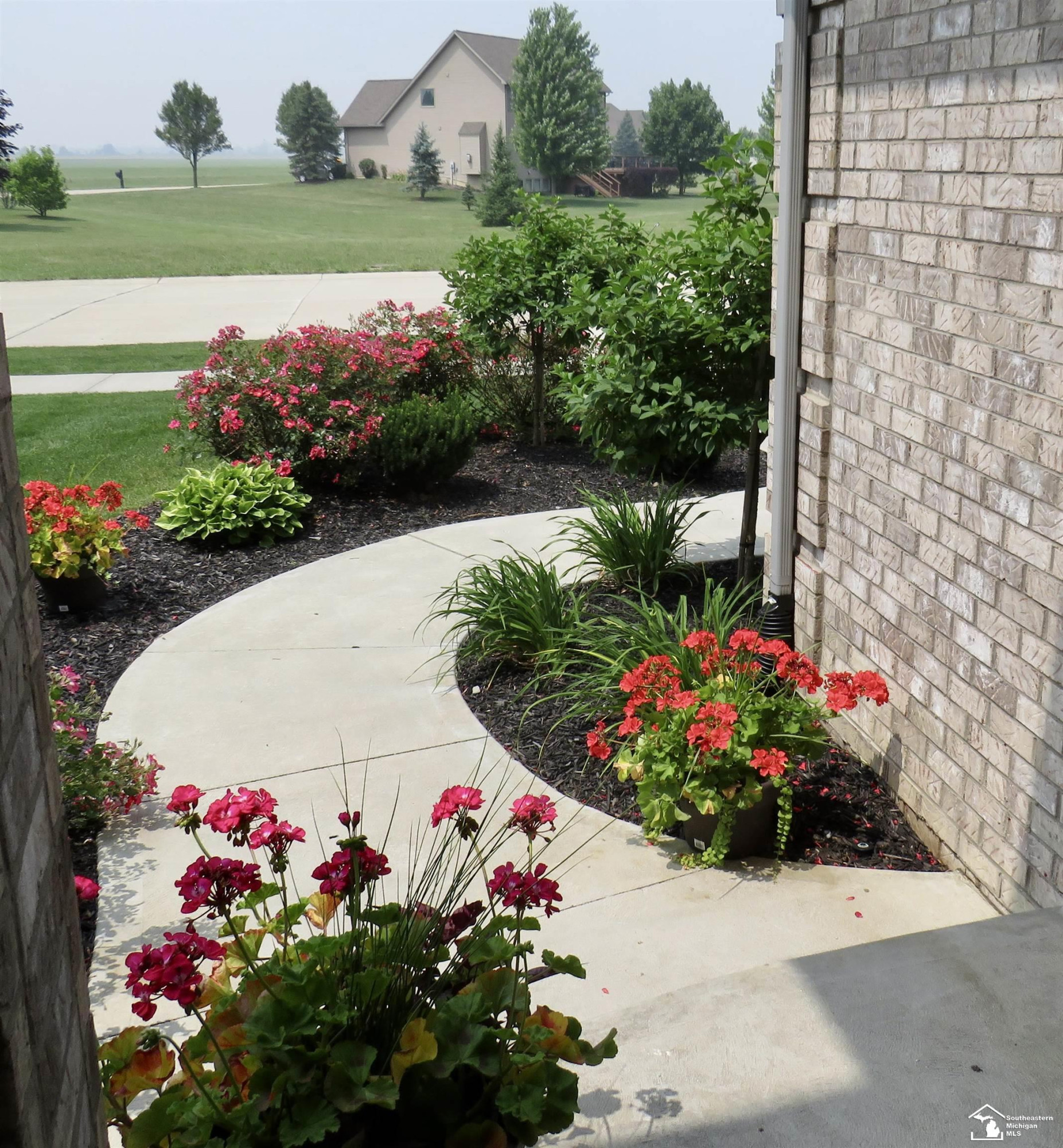 465 Corinth Circle, Dundee, MI 48131 — Photo 12