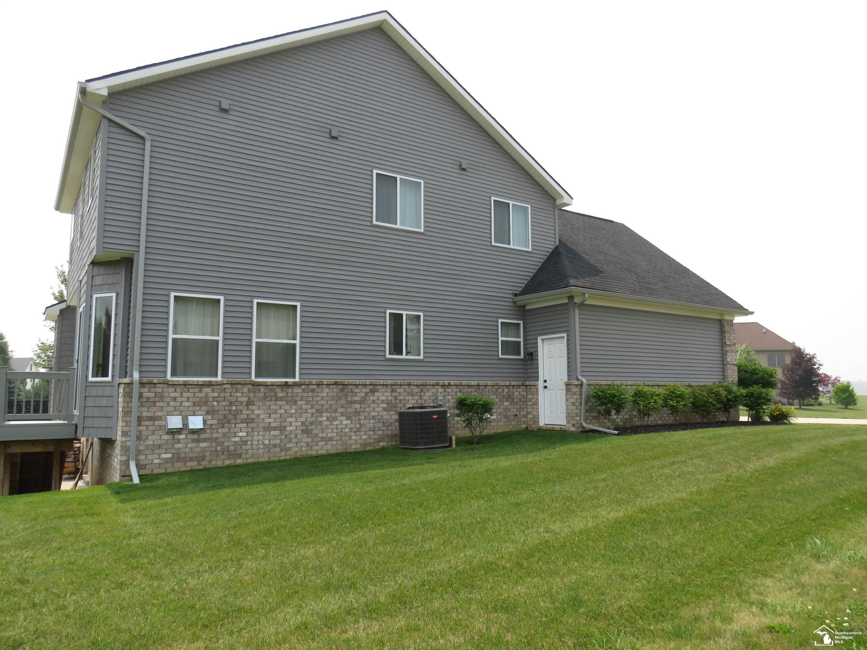 465 Corinth Circle, Dundee, MI 48131 — Photo 19