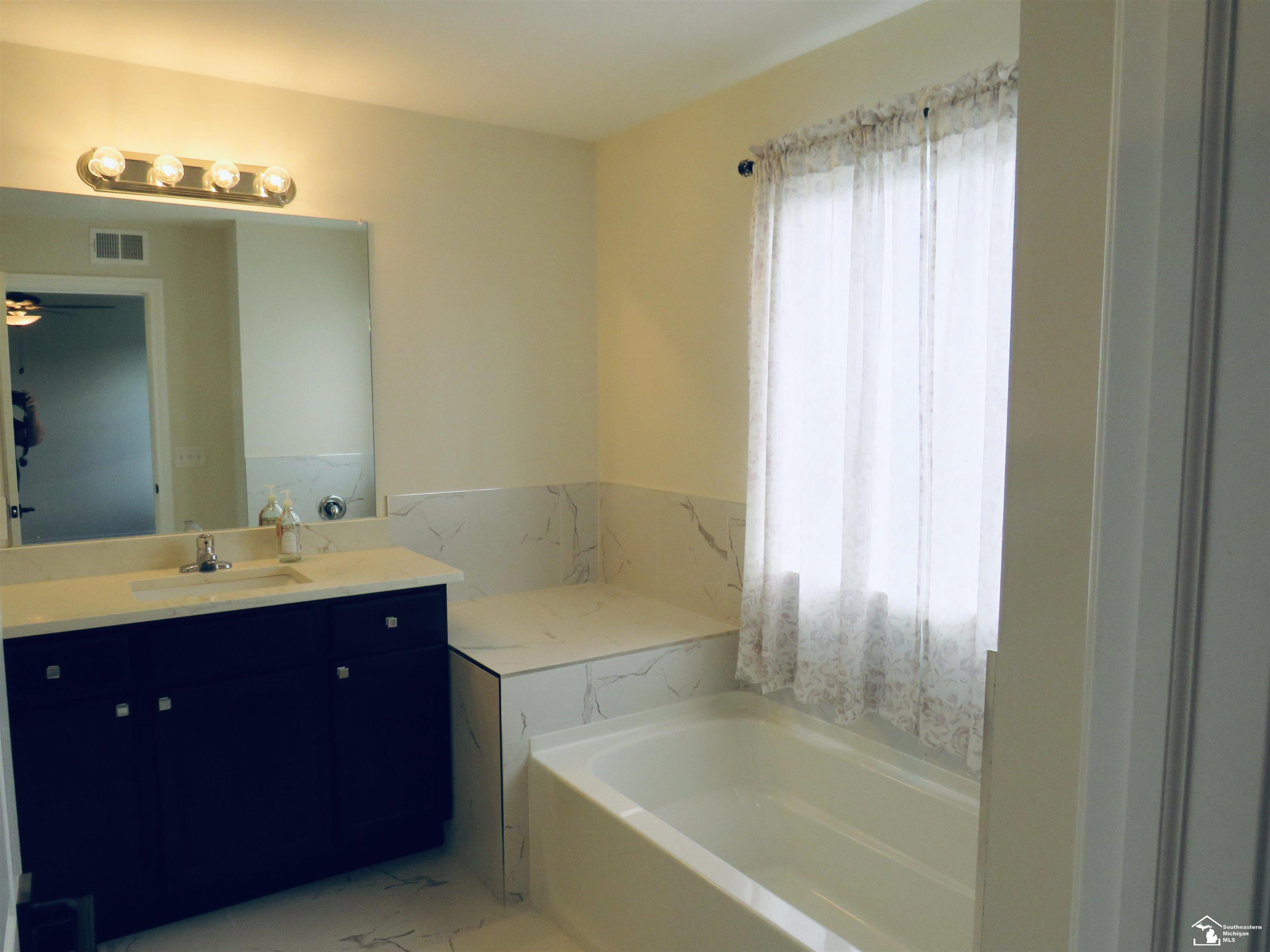 465 Corinth Circle, Dundee, MI 48131 — Photo 52