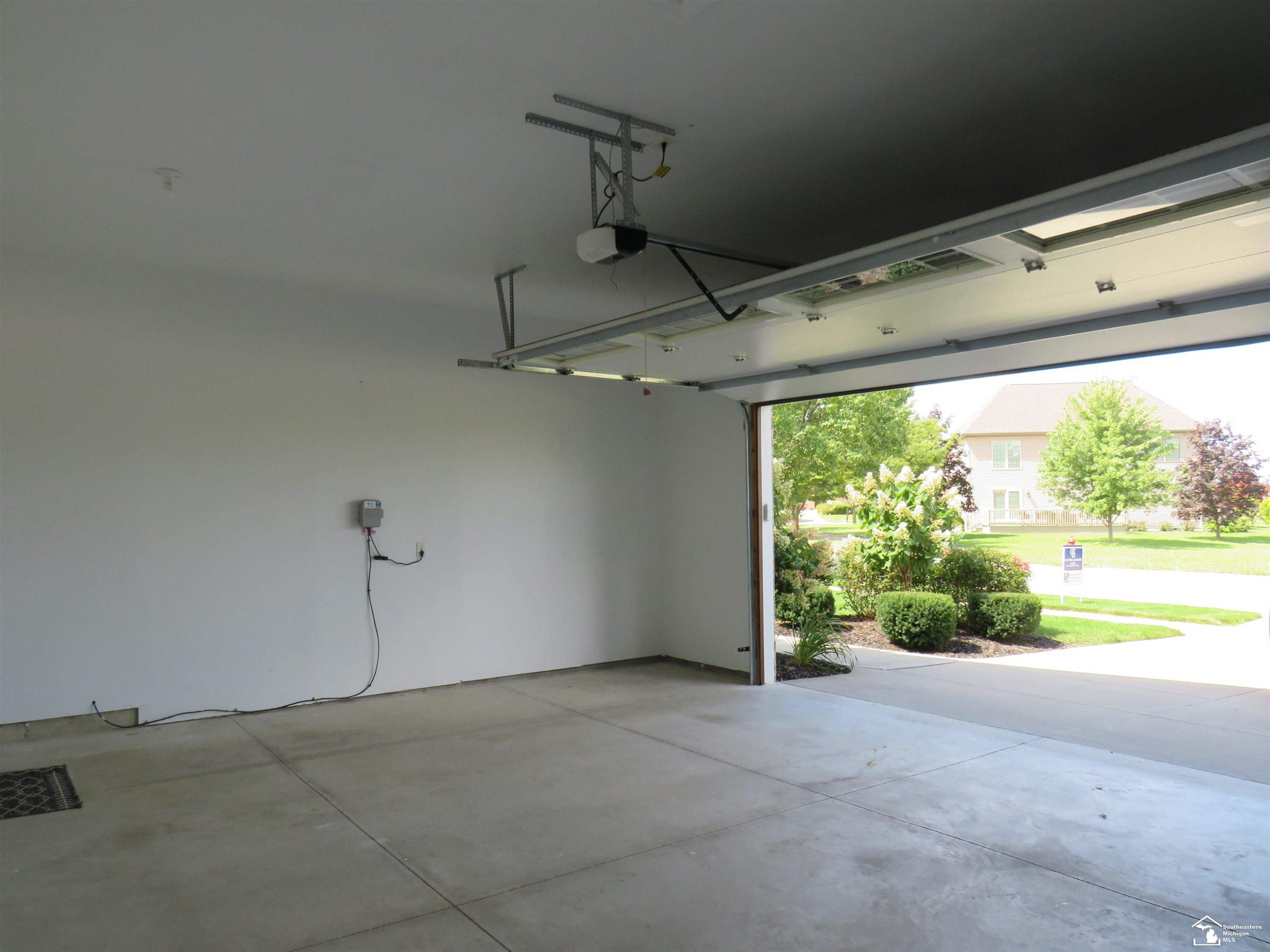 465 Corinth Circle, Dundee, MI 48131 — Photo 68