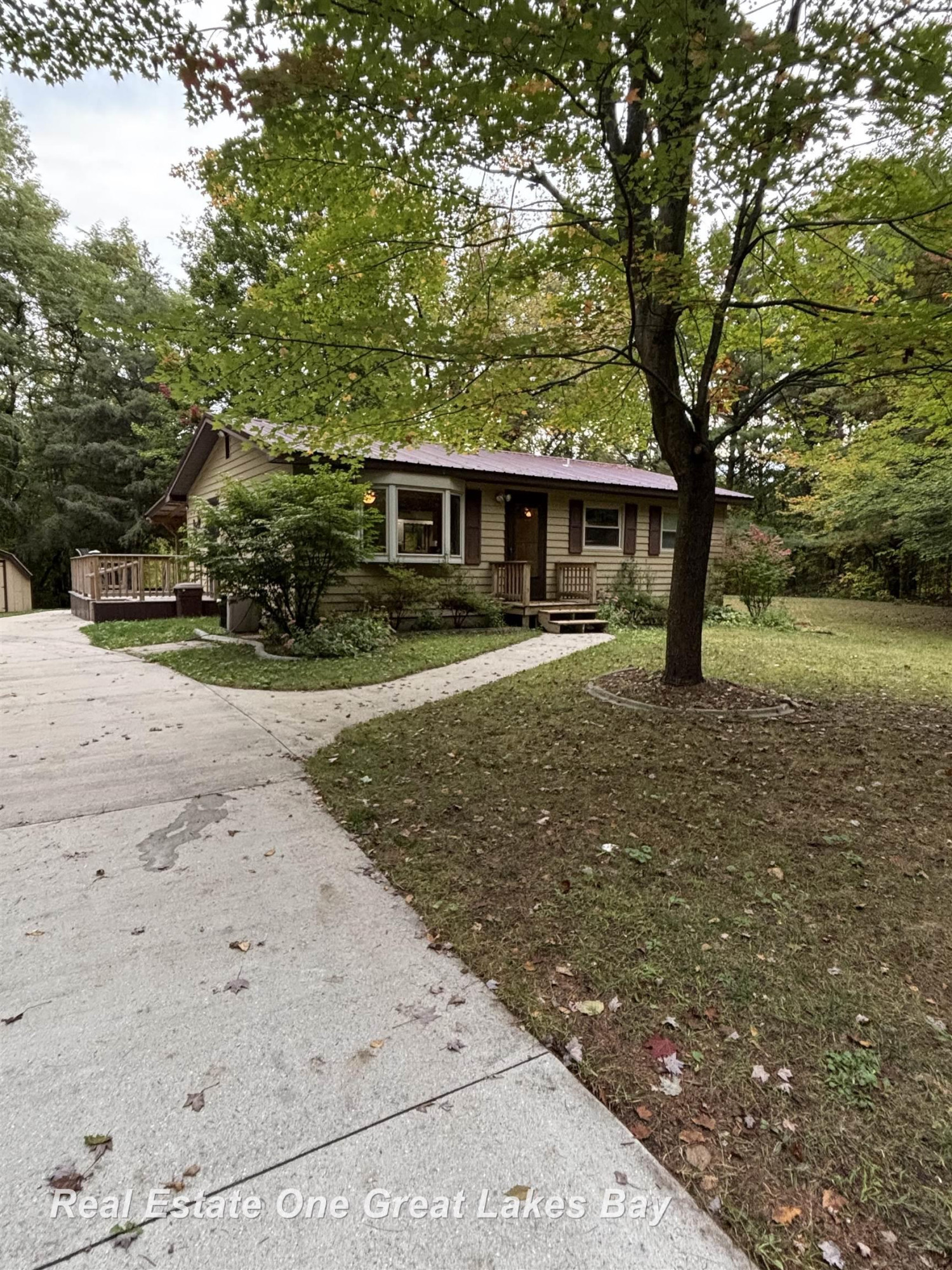 3702 W Berry Road, Sterling, MI 48659 — Photo 2