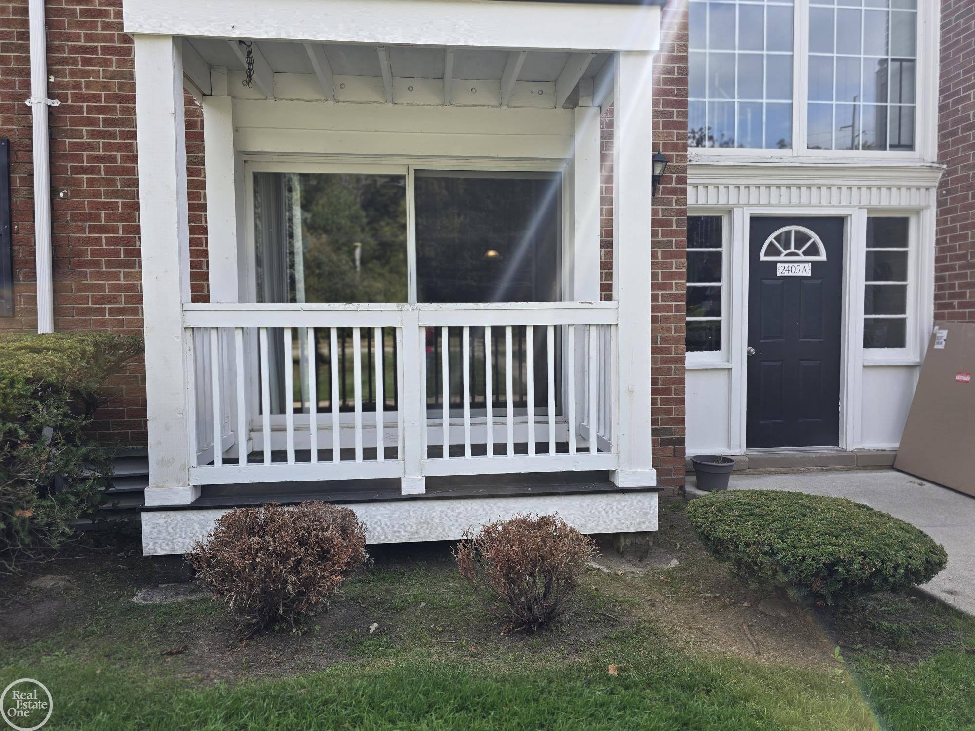 2405 Torquay Street, Bldg. A Unit #104, Royal Oak, MI 48073 — front exterior