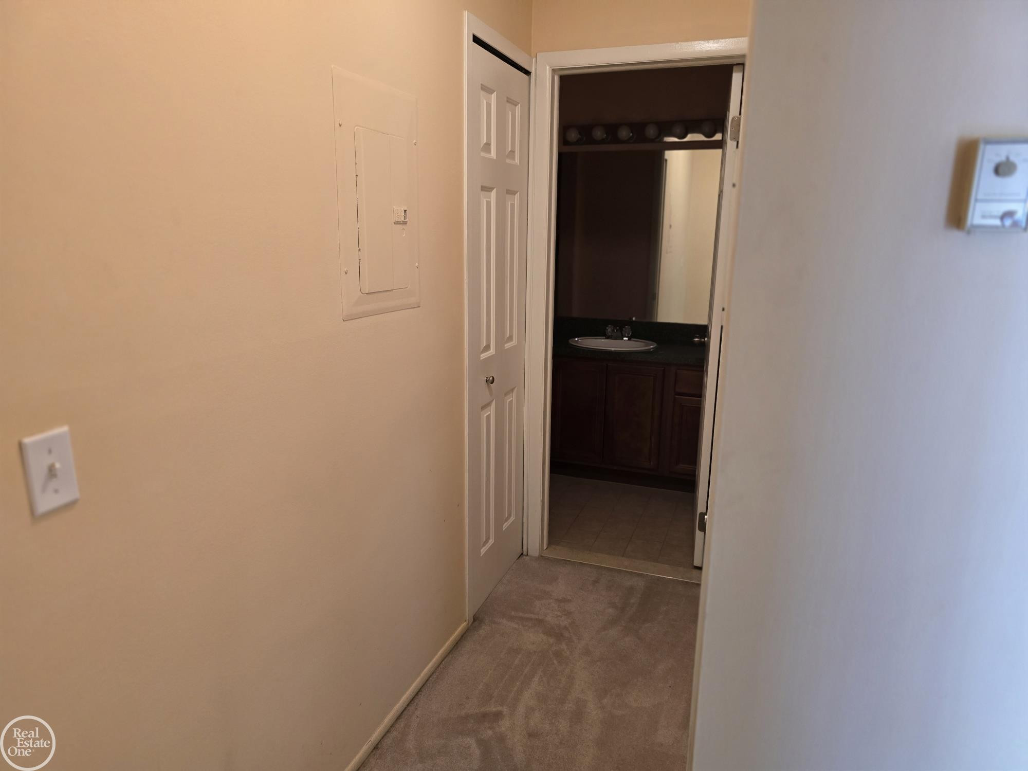 2405 Torquay Street, Bldg. A Unit #104, Royal Oak, MI 48073 — Photo 12