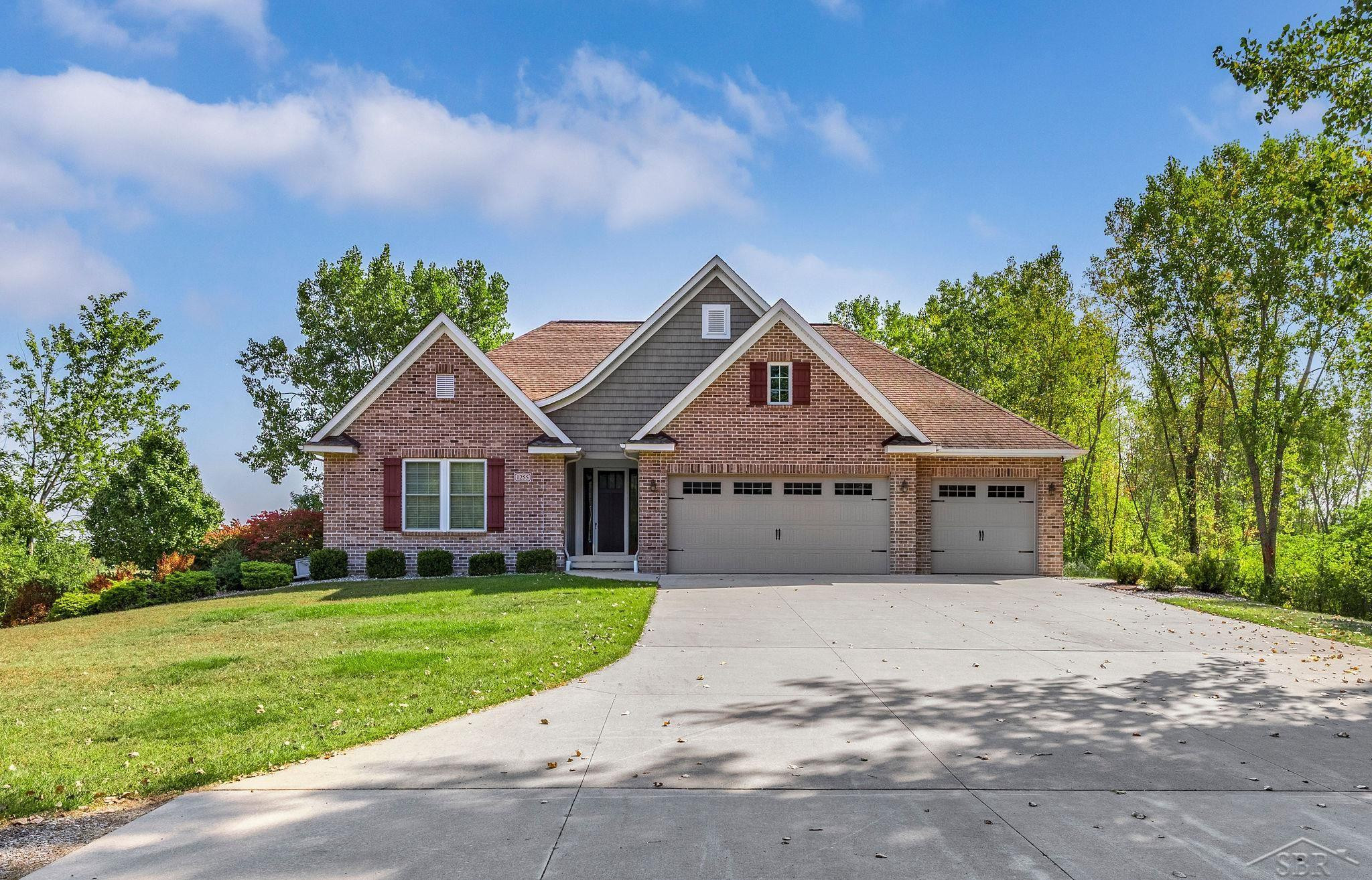 1255 S 9 mile Road, Kawkawlin, MI 48631 — front exterior