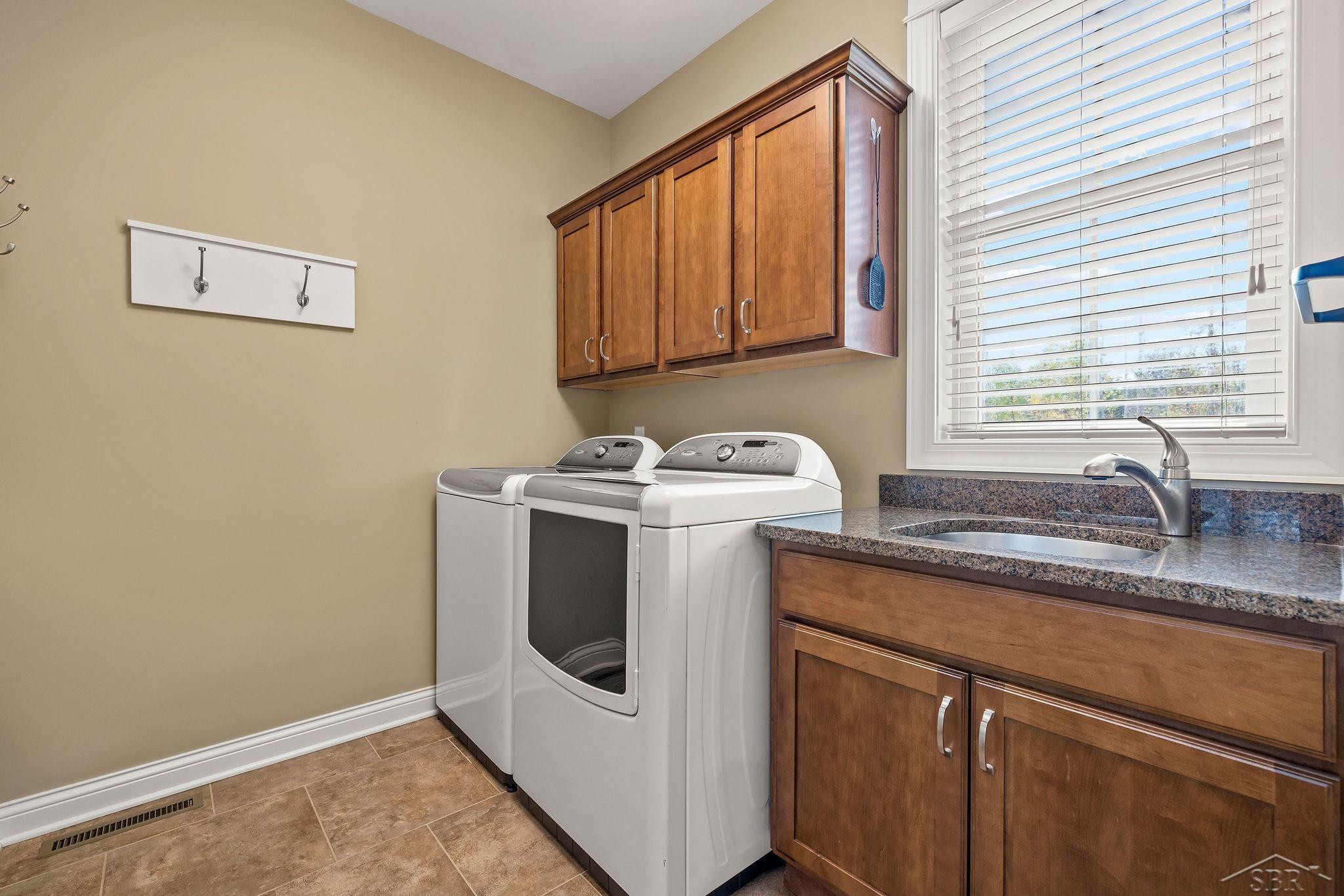 1255 S 9 mile Road, Kawkawlin, MI 48631 — Photo 22