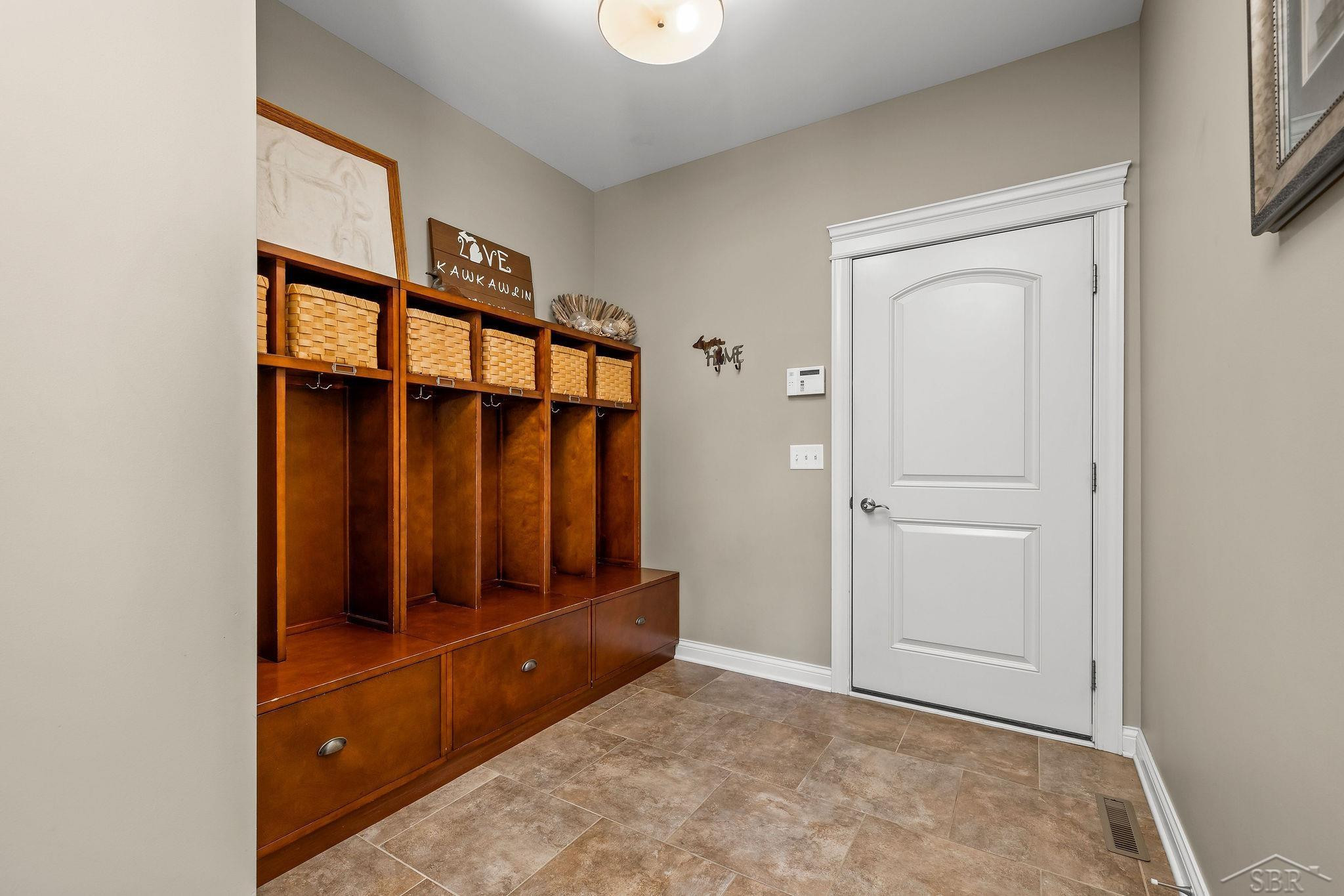 1255 S 9 mile Road, Kawkawlin, MI 48631 — Photo 24
