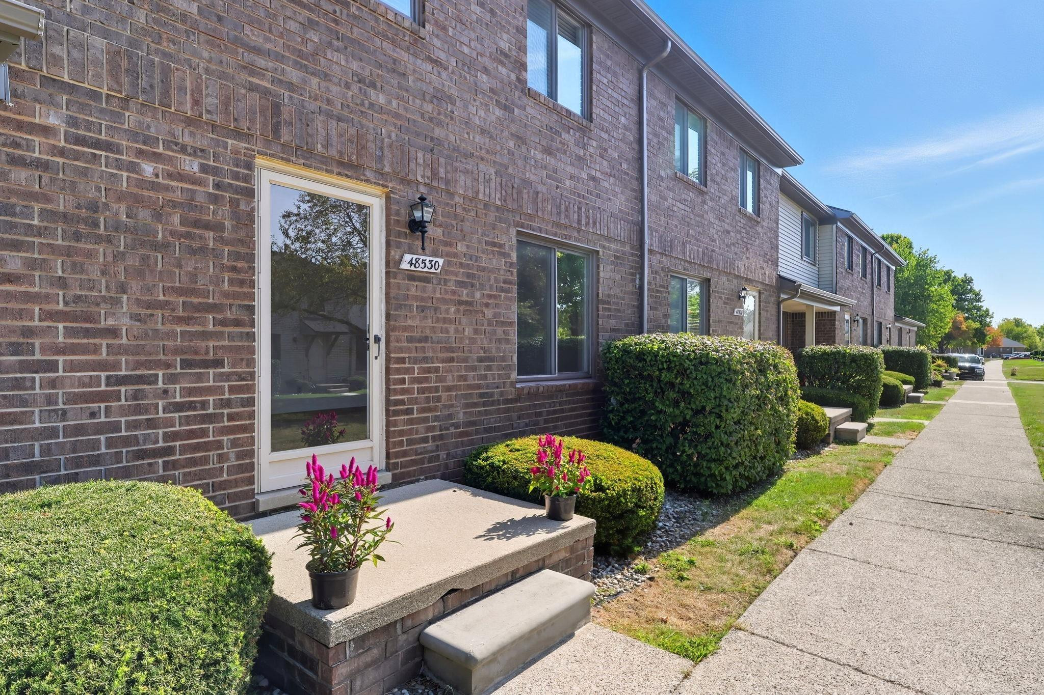 48530 Sugarbush Road, New Baltimore, MI 48047 — Photo 2