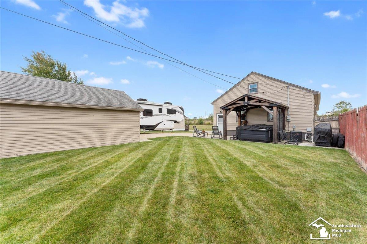 18747 Riverview Street, Riverview, MI 48193 — Photo 24