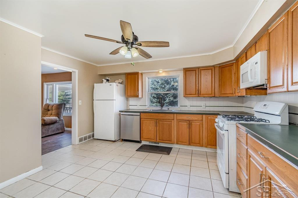 6220 N Westervelt Road, Saginaw, MI 48604 — Photo 2