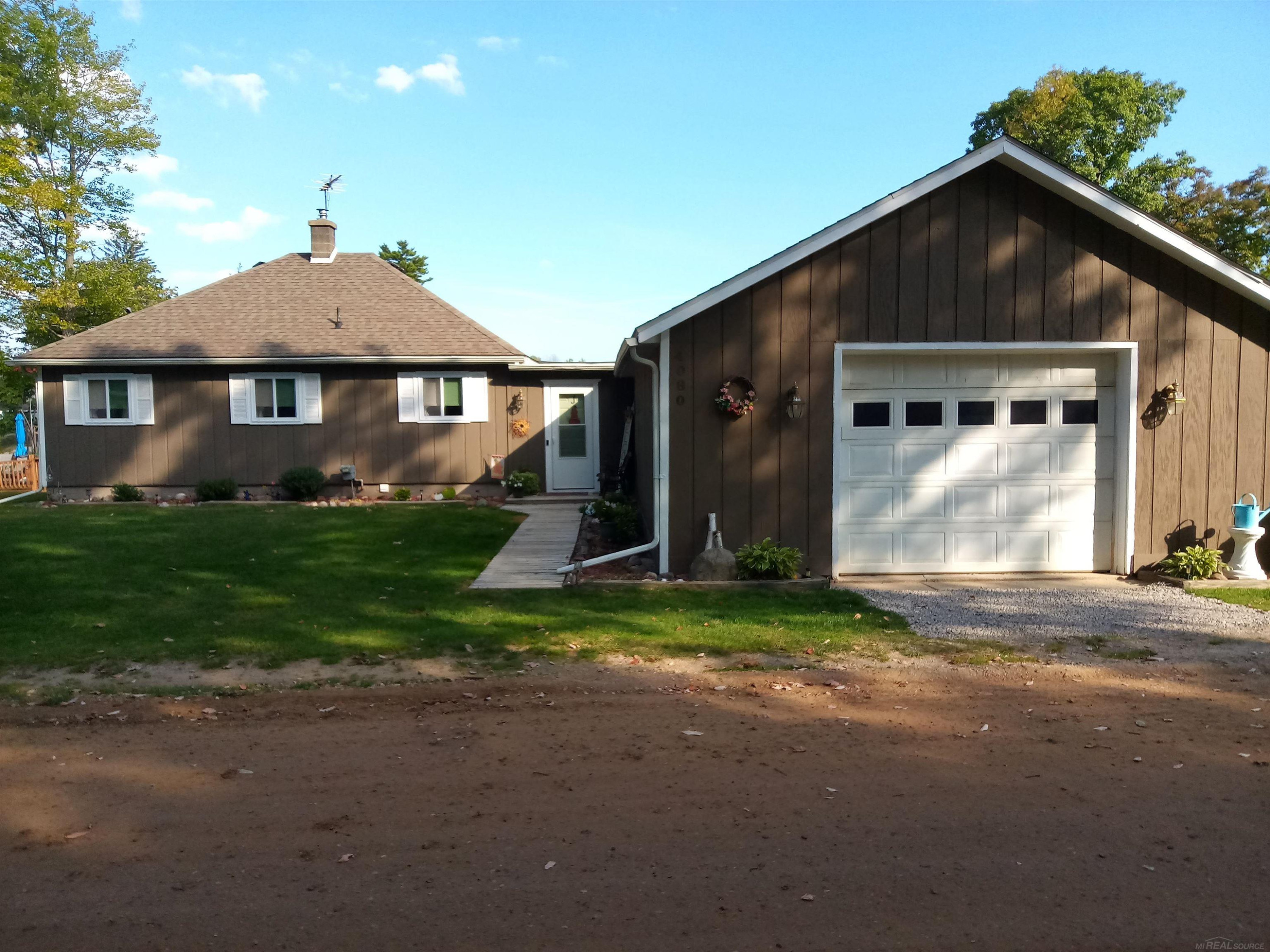 4080 Lakeside Drive, Beaverton, MI 48612 — front exterior
