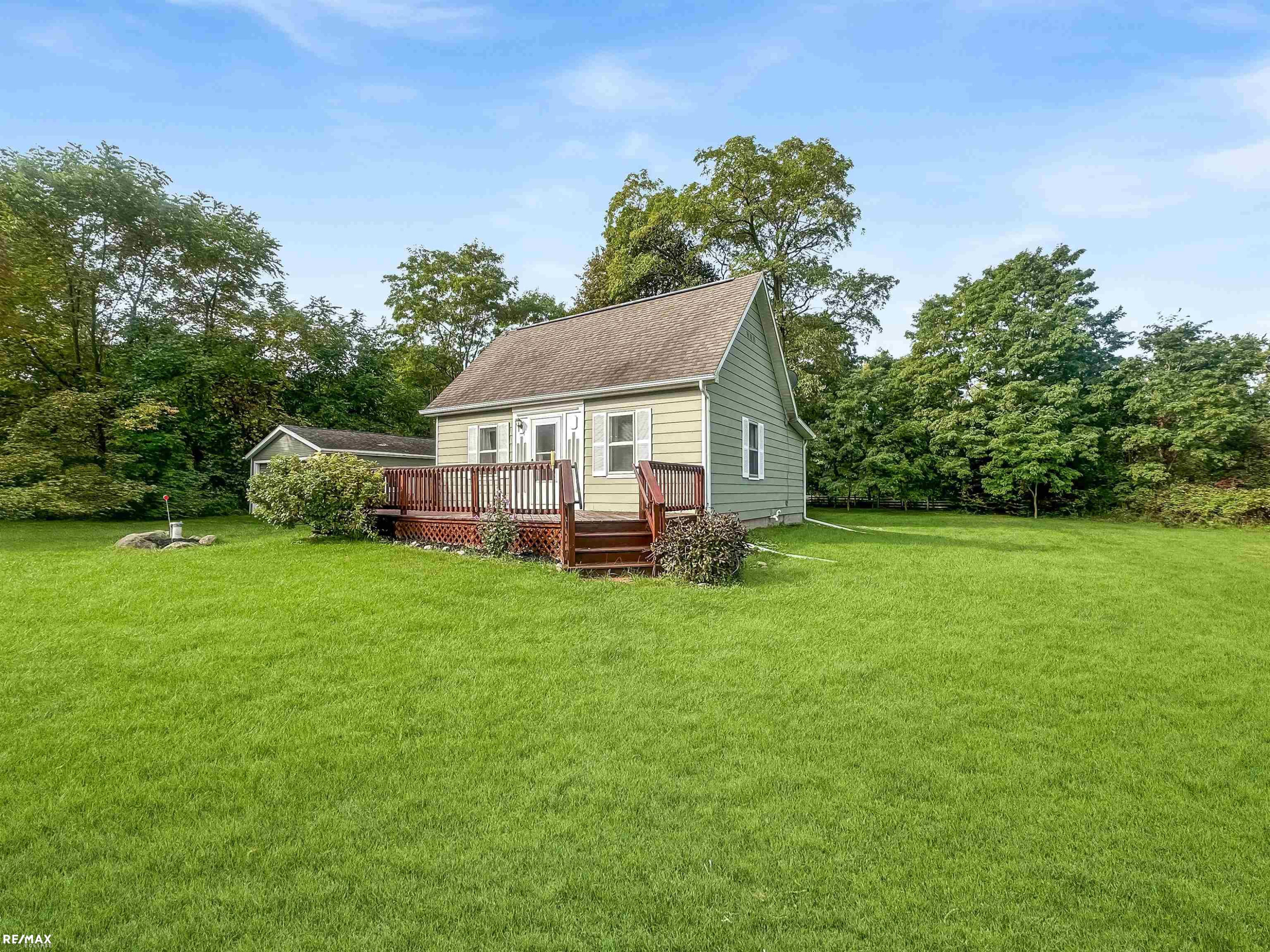 5235 Summers Road, North Branch, MI 48461 — Photo 2