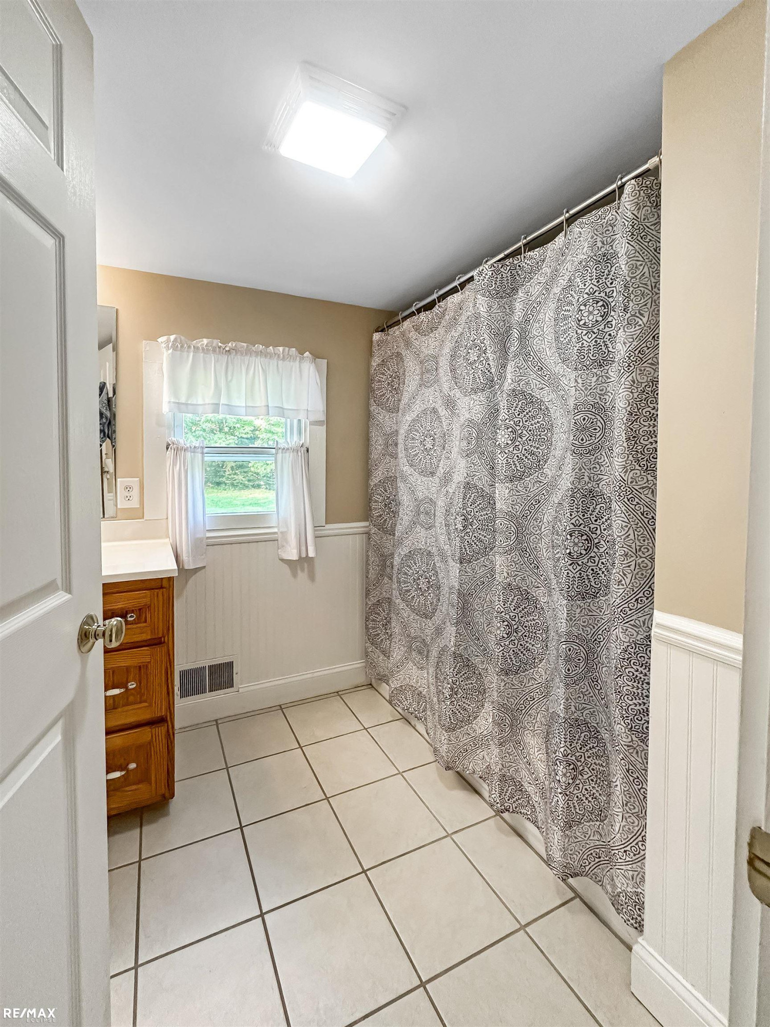 5235 Summers Road, North Branch, MI 48461 — Photo 9