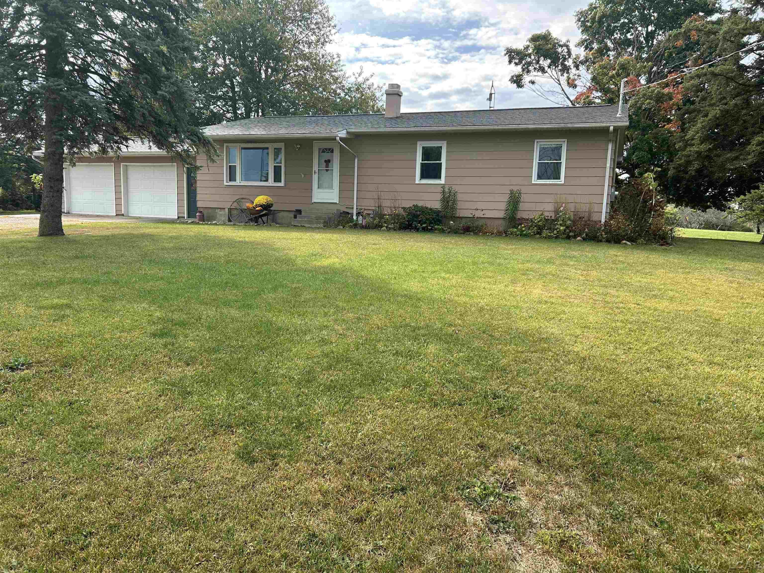 11639 Beecher Road, Clayton, MI 49235 — front exterior