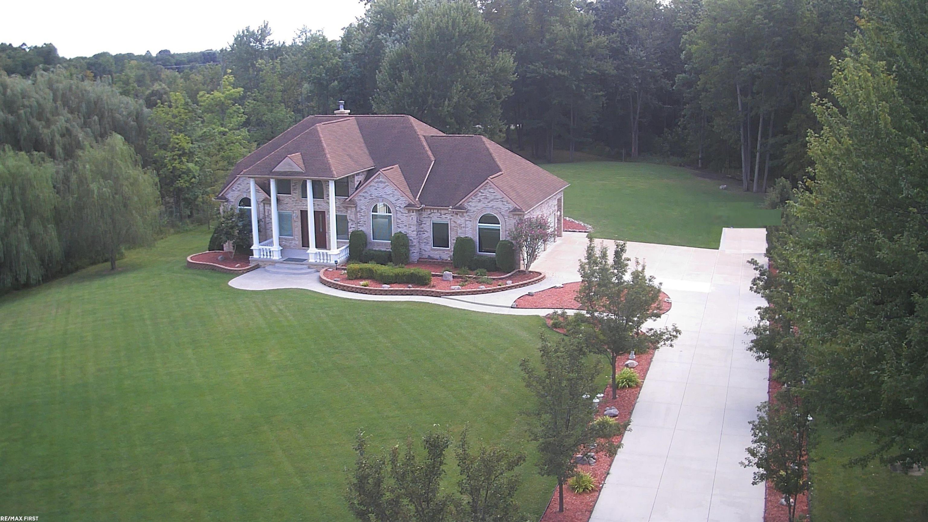 400 ERomeoroad Road, MI — Photo 3