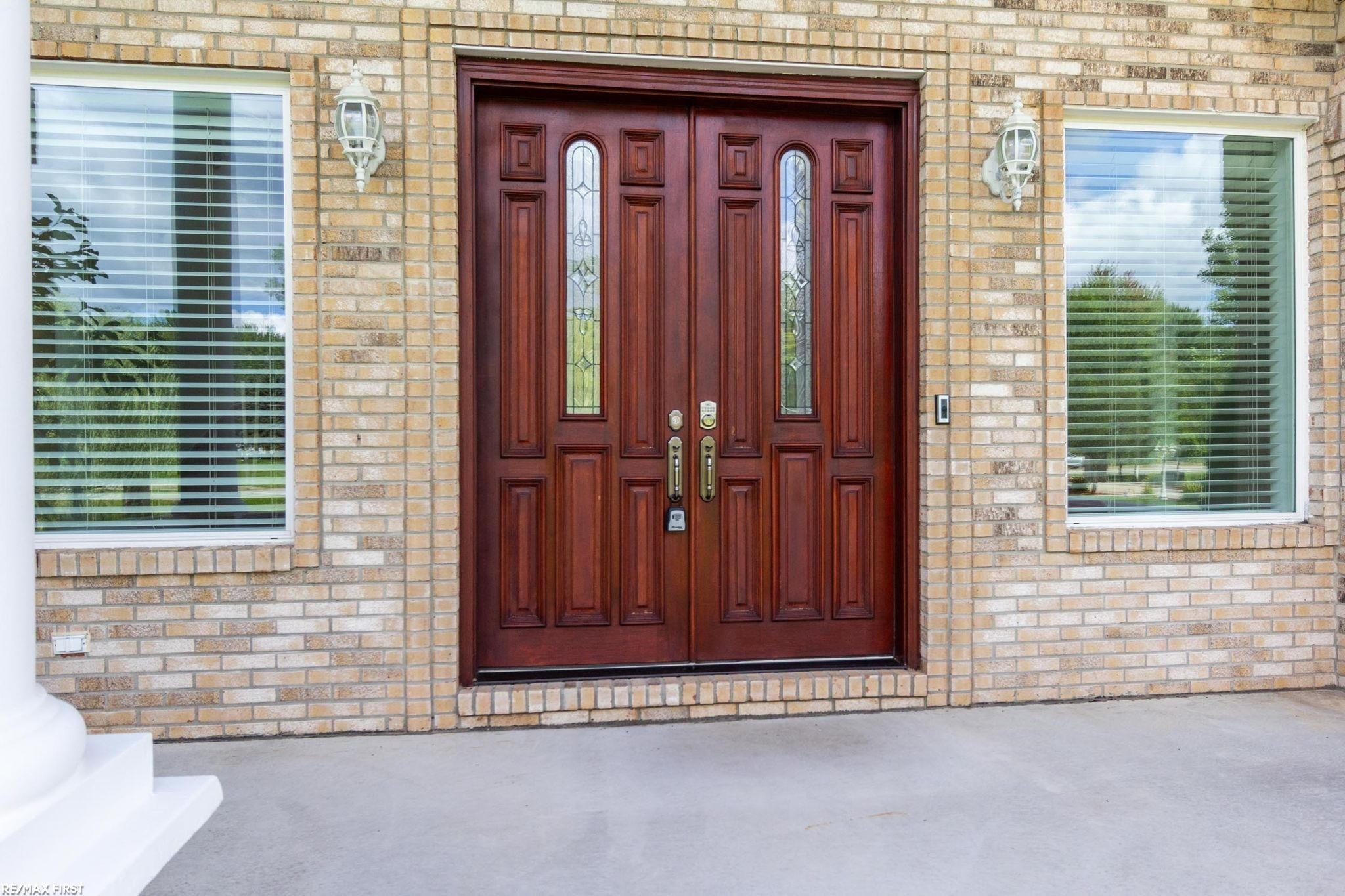 400 ERomeoroad Road, MI — Photo 24