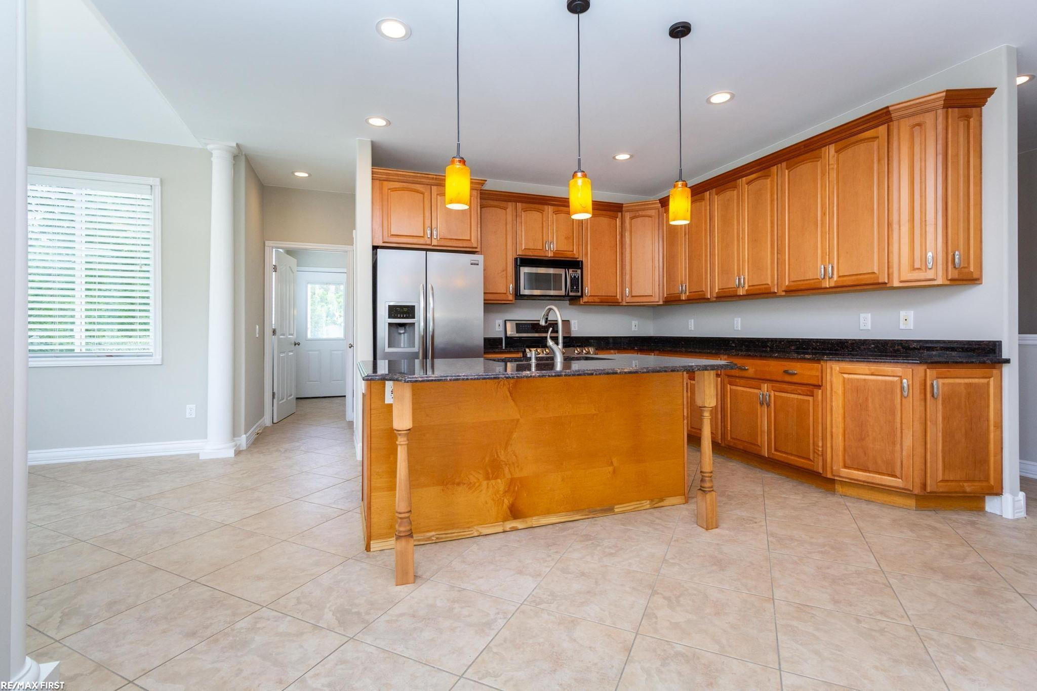 400 ERomeoroad Road, MI — Photo 39