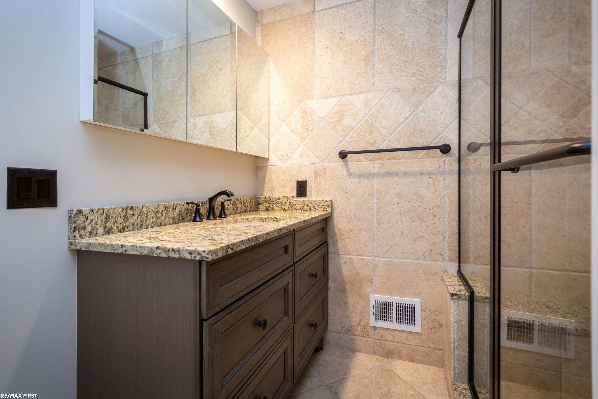 400 ERomeoroad Road, MI — Photo 51