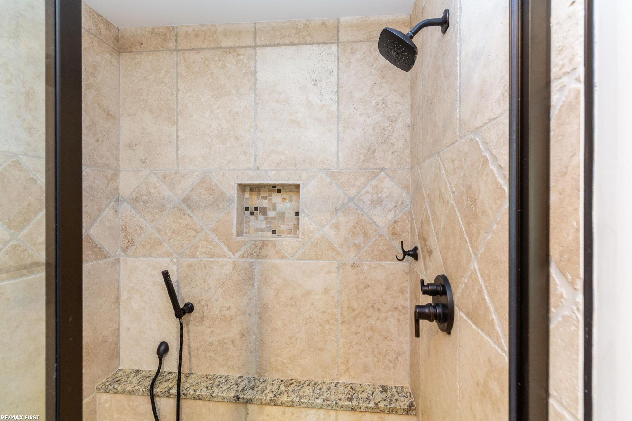 400 ERomeoroad Road, MI — Photo 52