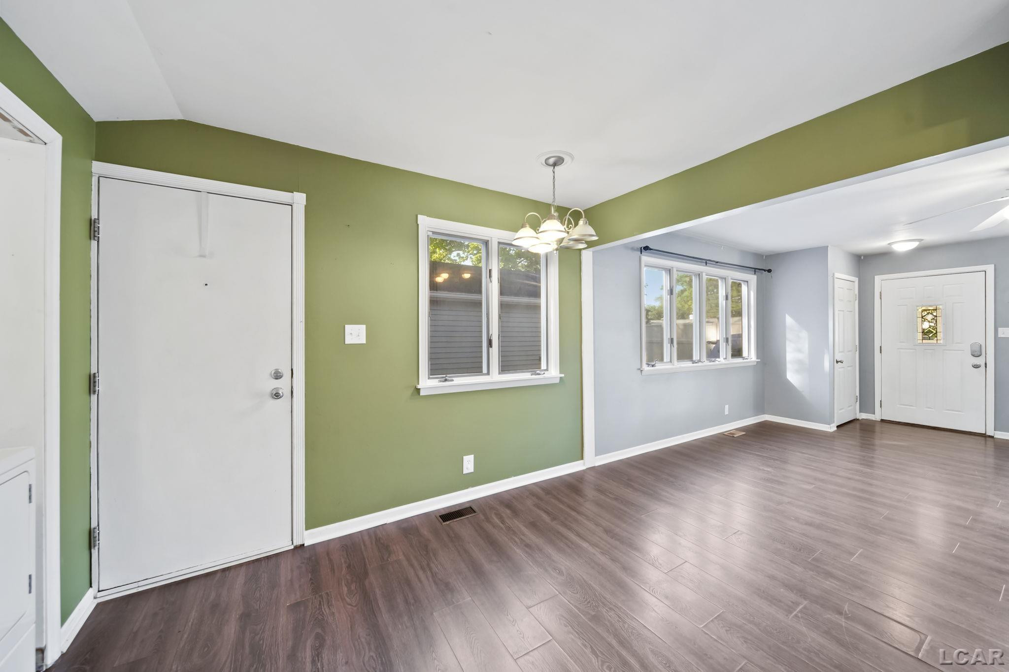 2629 Renfrew Drive, Jackson, MI 49201 — Photo 11