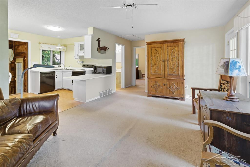 4726 N Verity Road, Sanford, MI 48657 — Photo 10