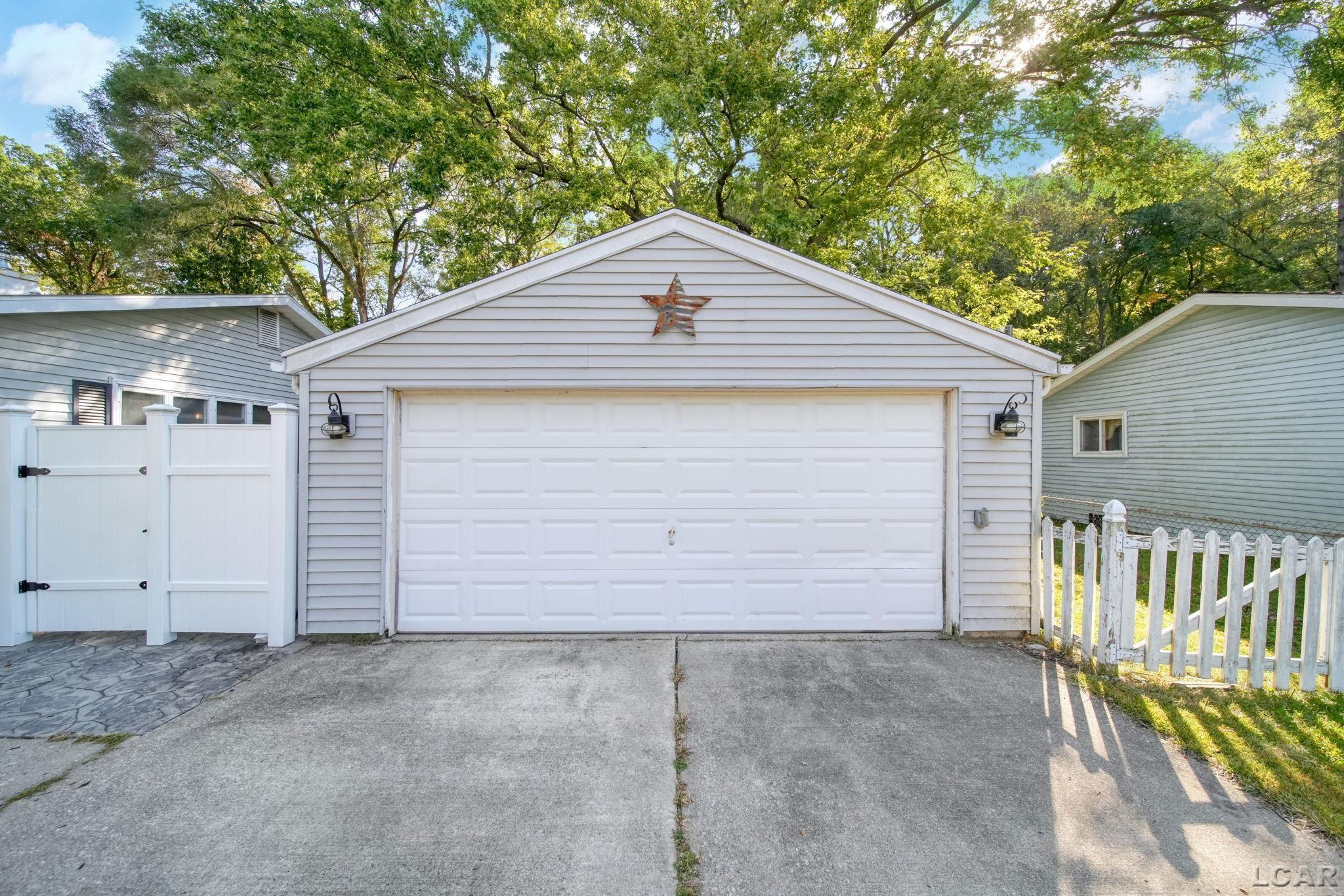 2629 Renfrew Drive, Jackson, MI 49201 — Photo 23