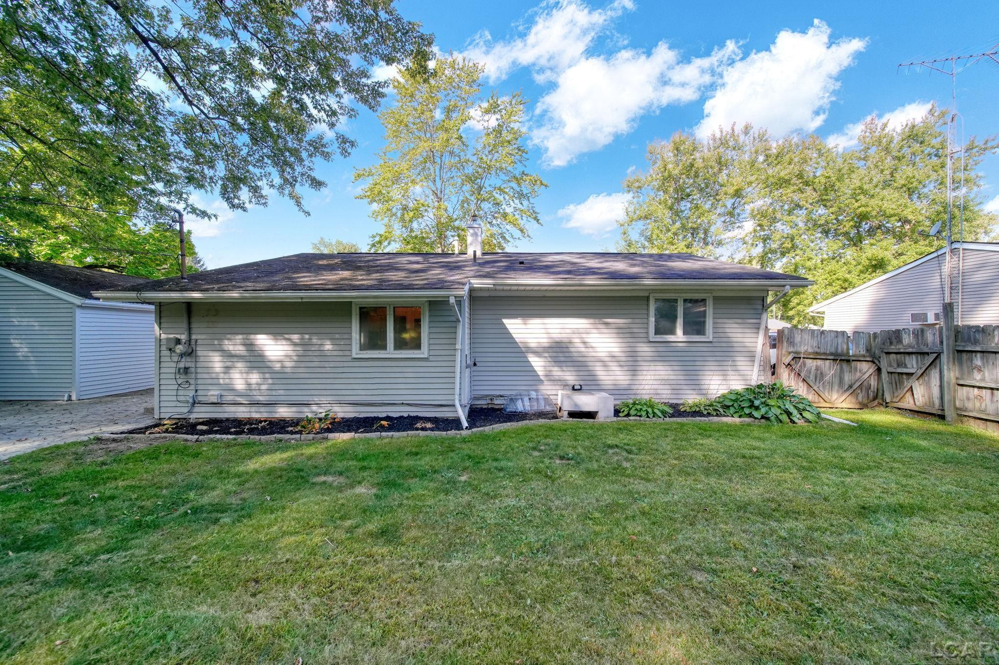 2629 Renfrew Drive, Jackson, MI 49201 — Photo 28