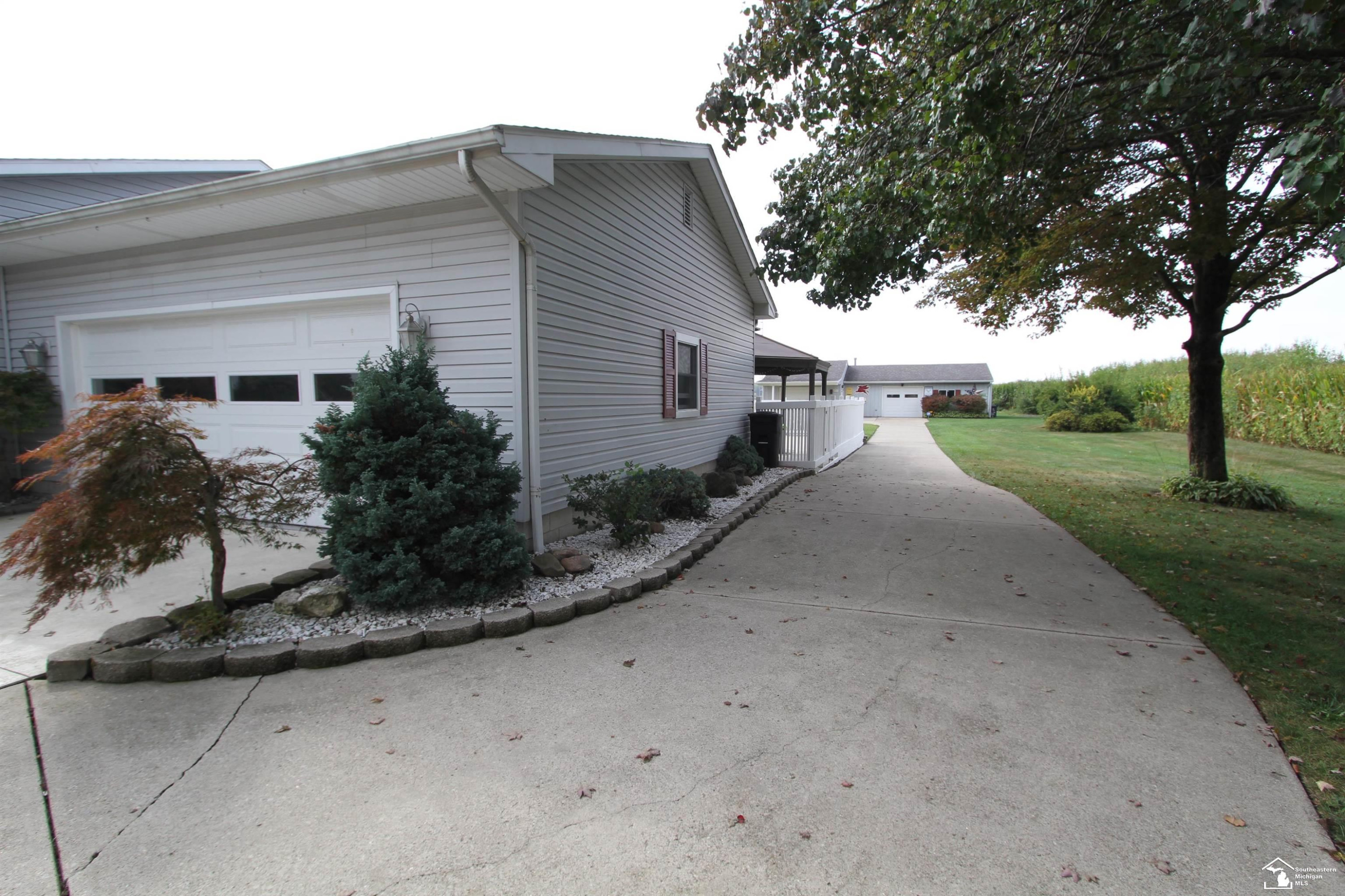 4833 STADLER Road, Monroe, MI 48162 — Photo 5