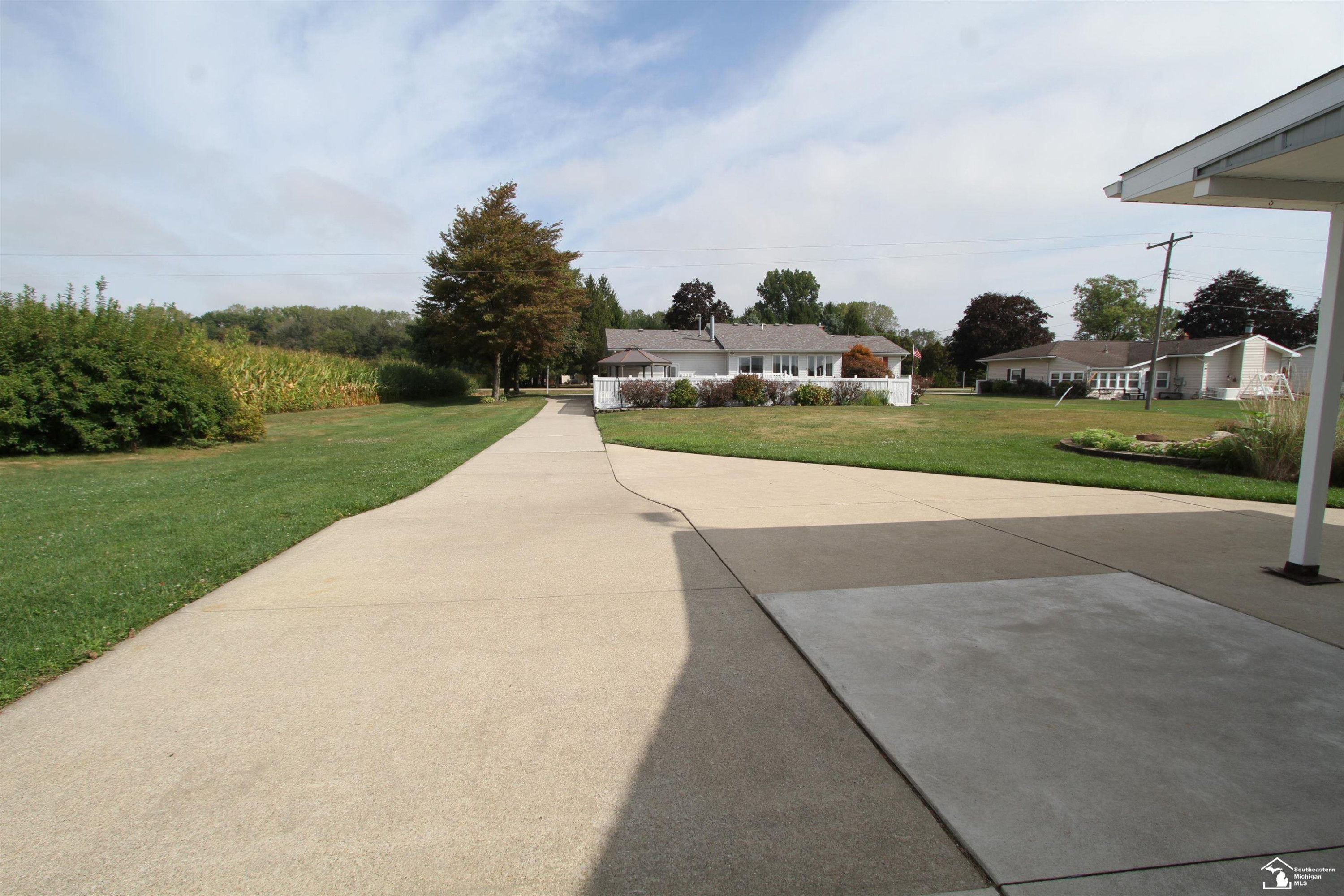 4833 STADLER Road, Monroe, MI 48162 — Photo 19