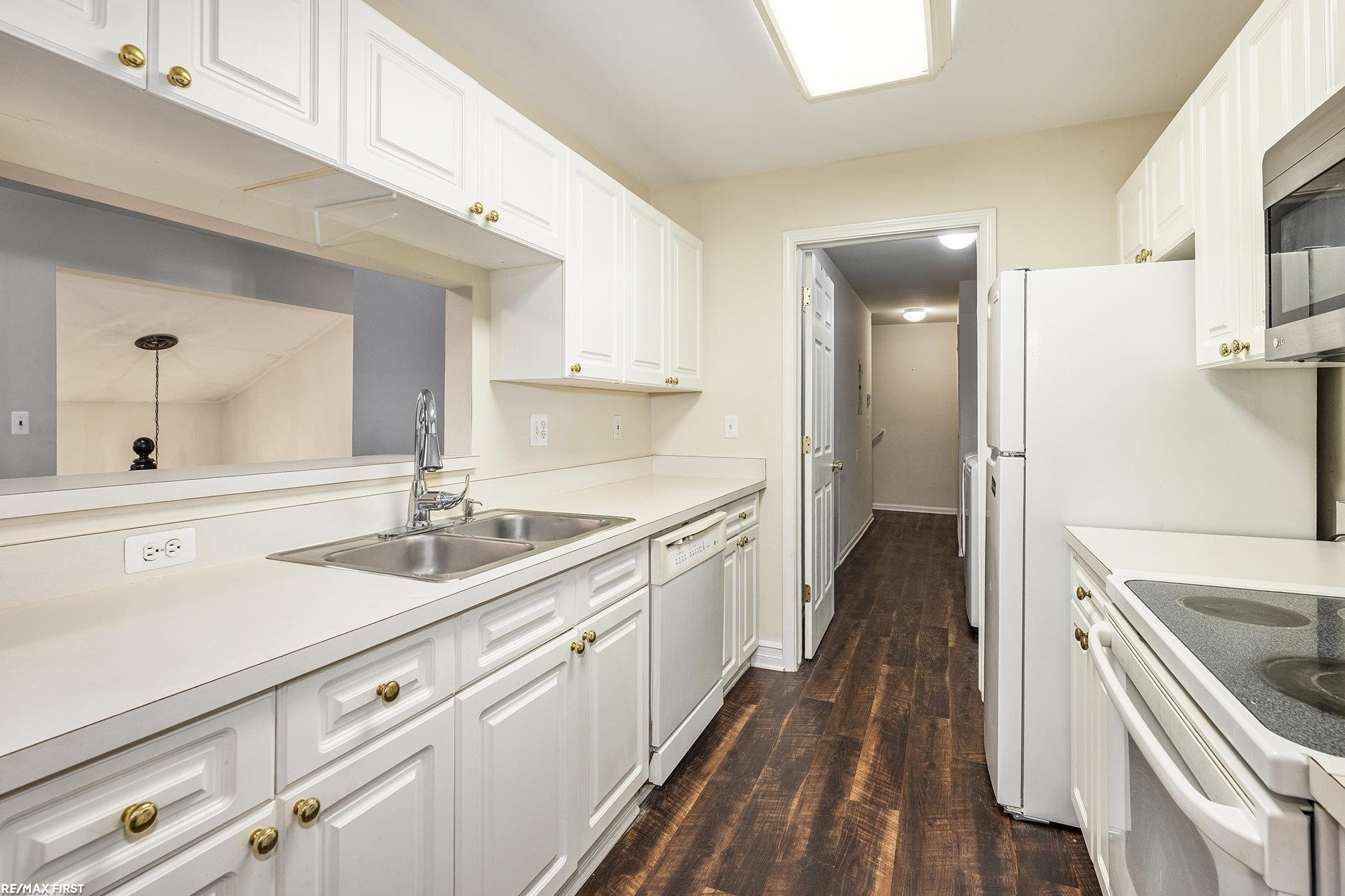 44856 Marigold Drive, Sterling Heights, MI 48314 — Photo 8