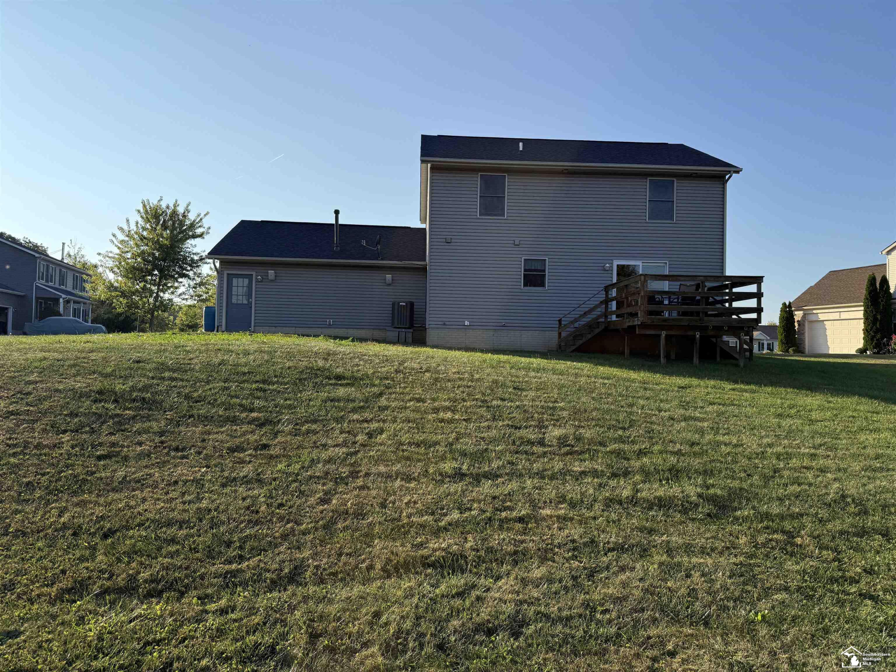 151 Aberdeen Ln Lane, Monroe, MI 48161 — Photo 3