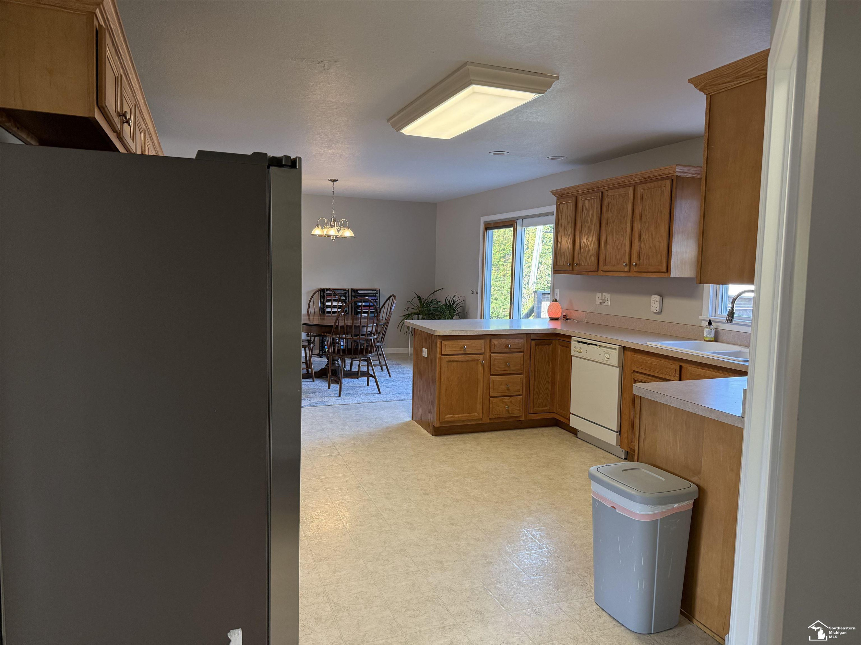 151 Aberdeen Ln Lane, Monroe, MI 48161 — Photo 16