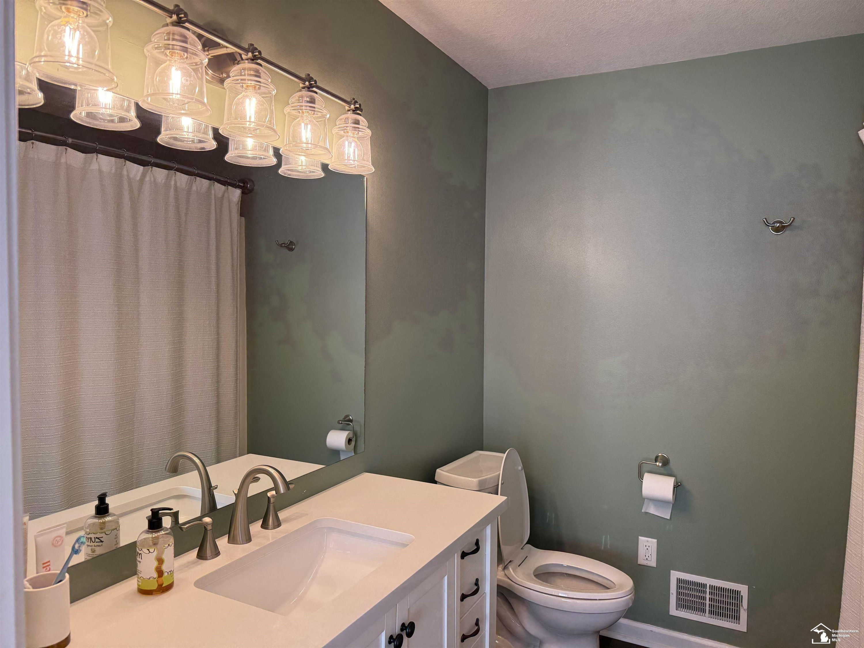 151 Aberdeen Ln Lane, Monroe, MI 48161 — Photo 30