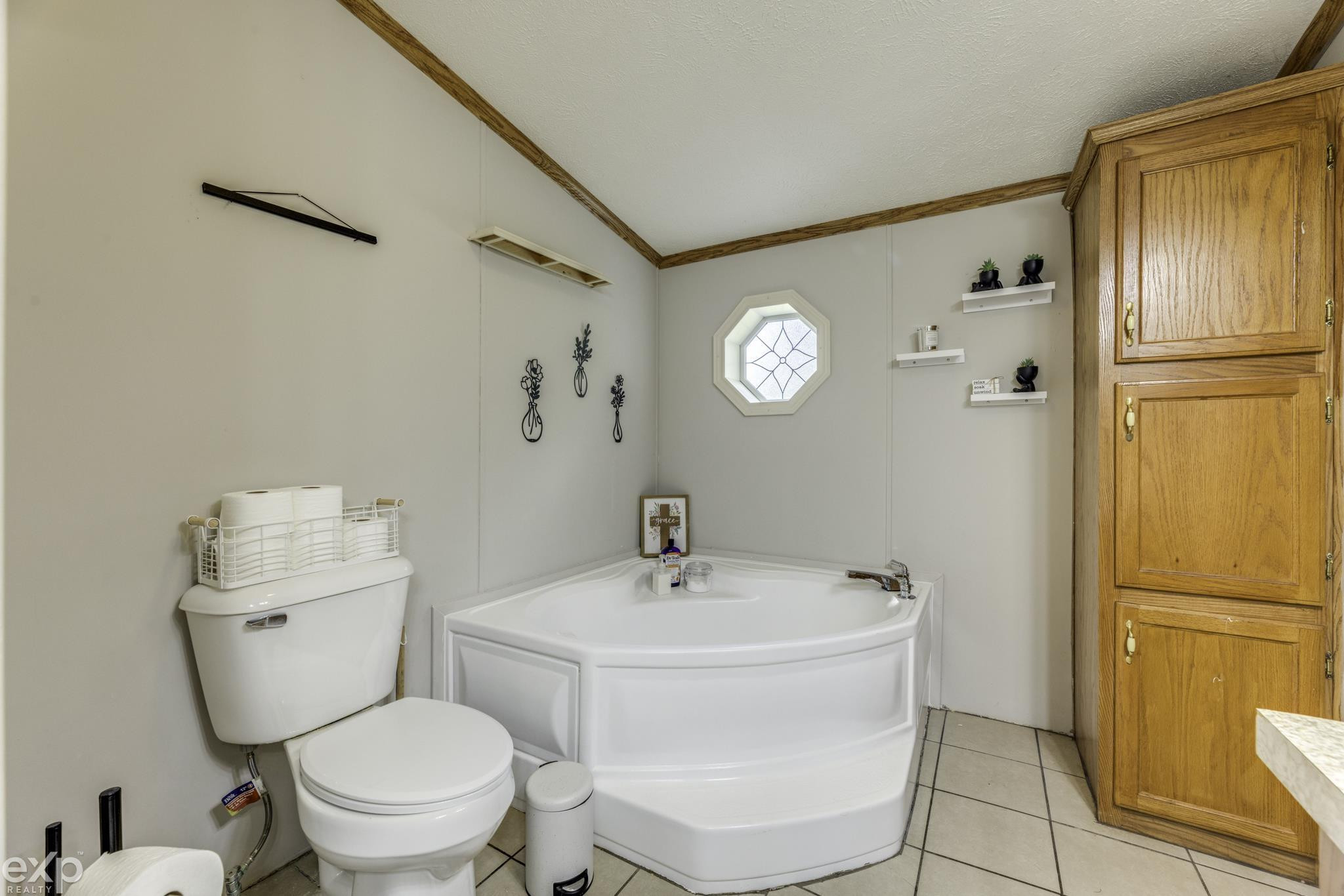 634 N Blacks Corners Road, Imlay City, MI 48444 — Photo 13