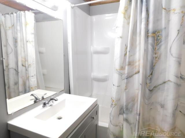 401 E Mill Street, Capac, MI 48014 — Photo 12