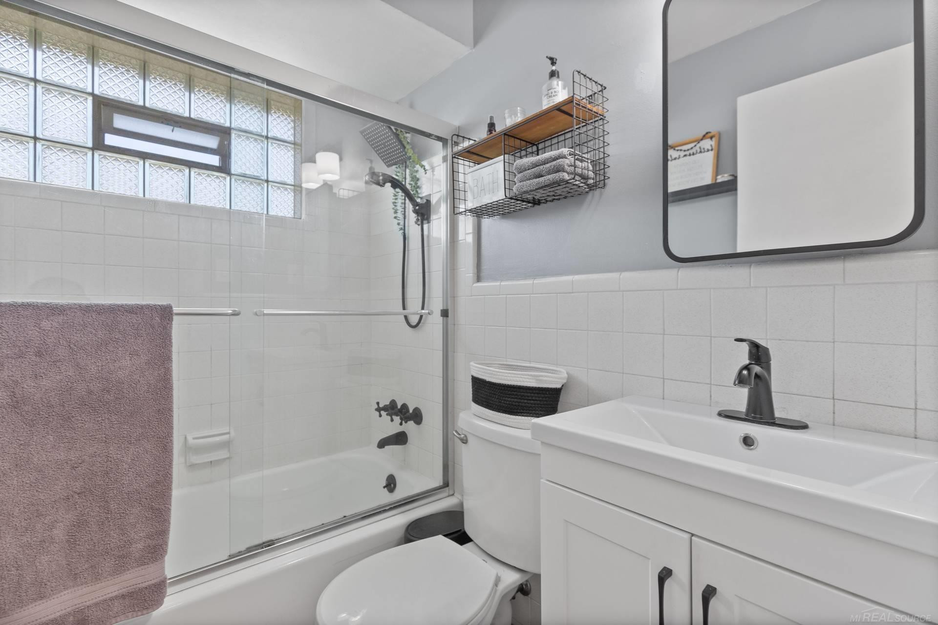 2306 14 Mile Road, Royal Oak, MI 48073 — Photo 13