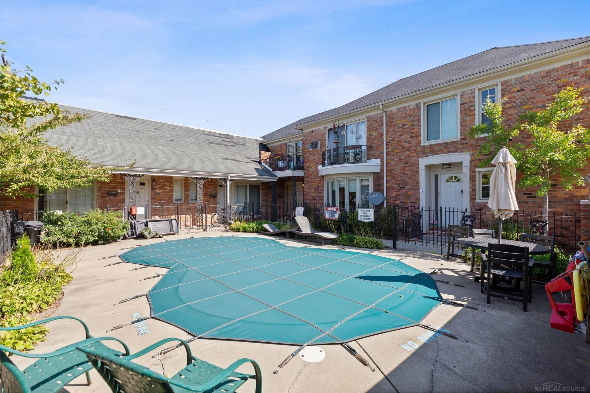 2306 14 Mile Road, Royal Oak, MI 48073 — Photo 23