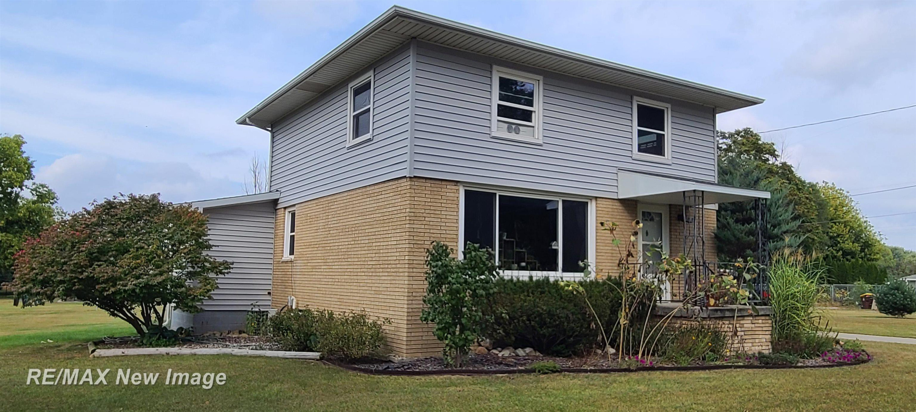 910 W Brady Street, Saginaw, MI 48616 — front exterior