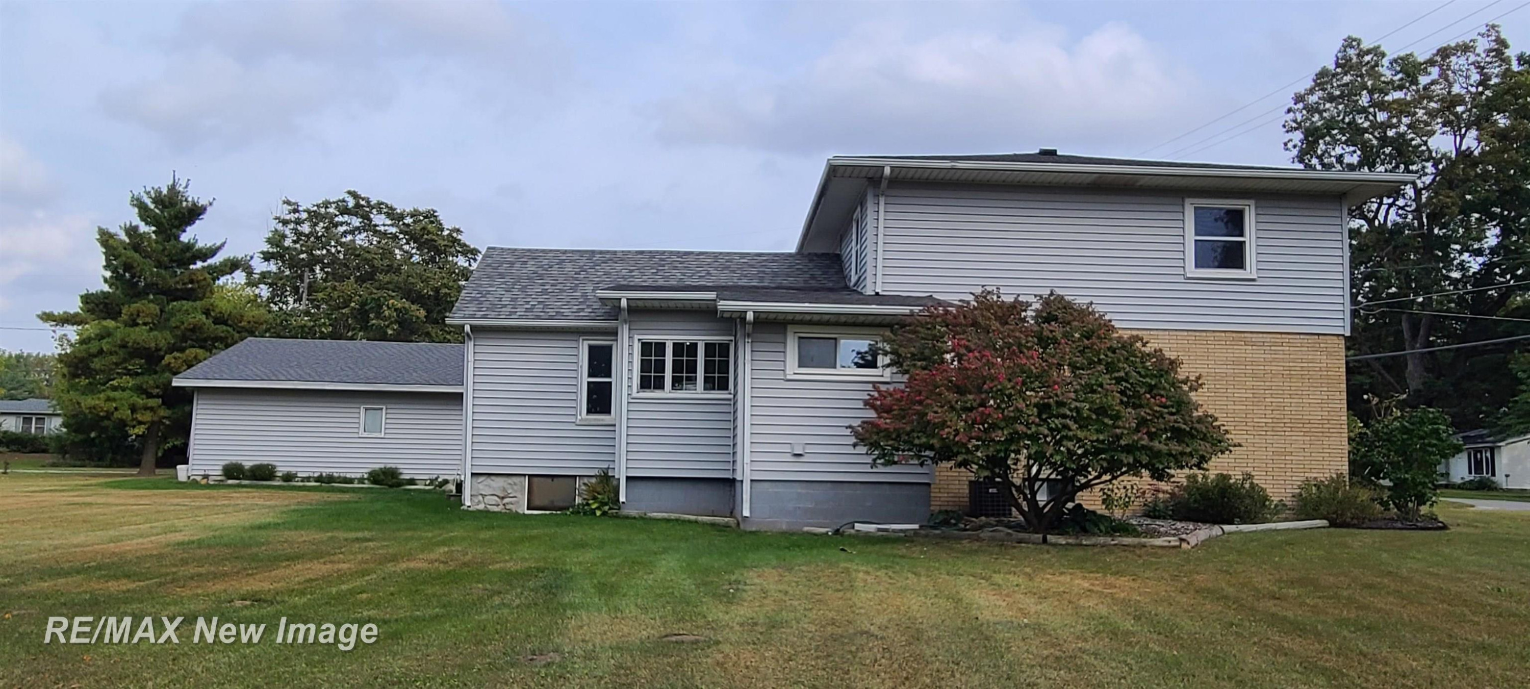 910 W Brady Street, Saginaw, MI 48616 — Photo 5
