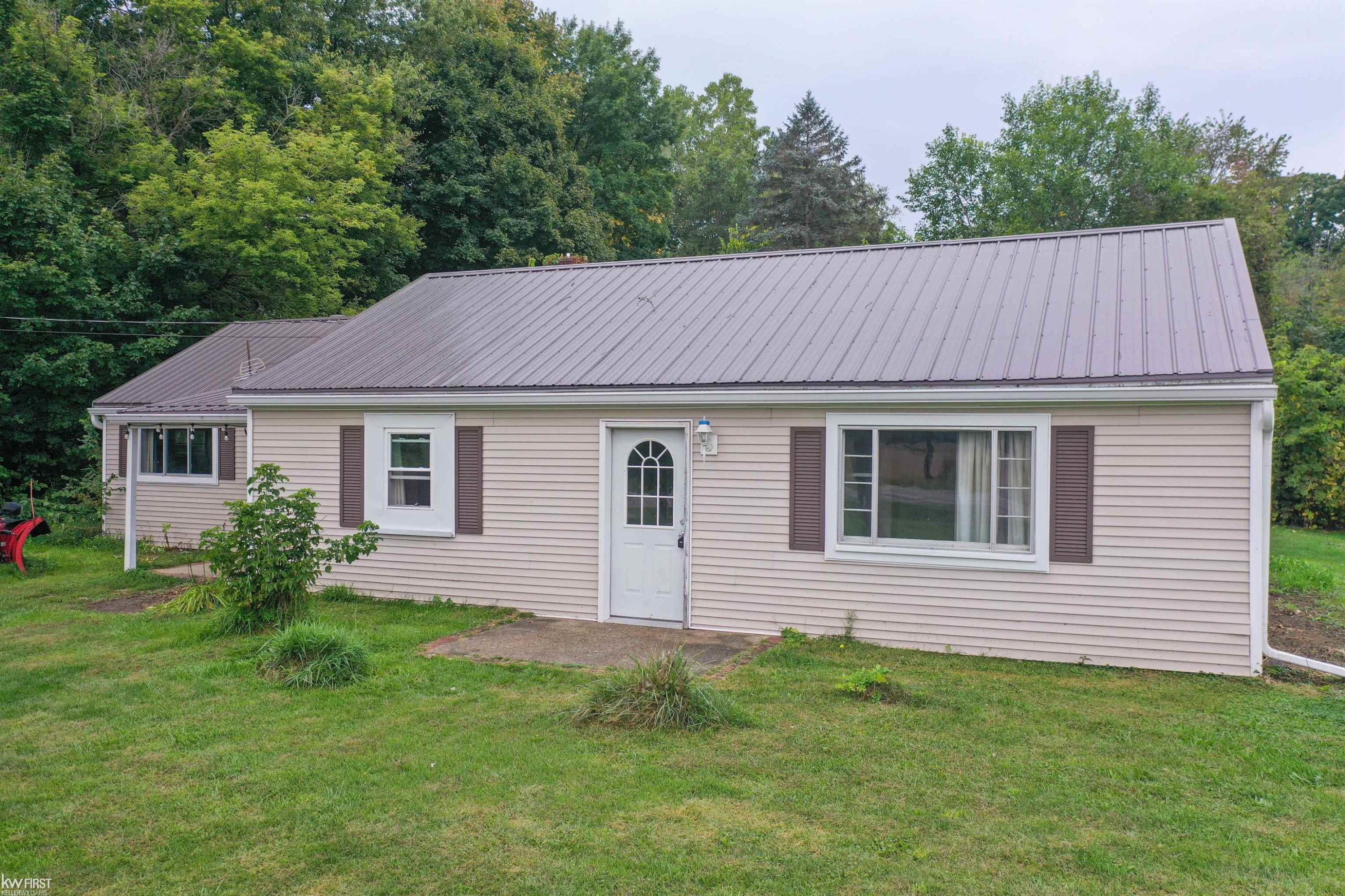 9417 N State Road, Otisville, MI 48463 — front exterior