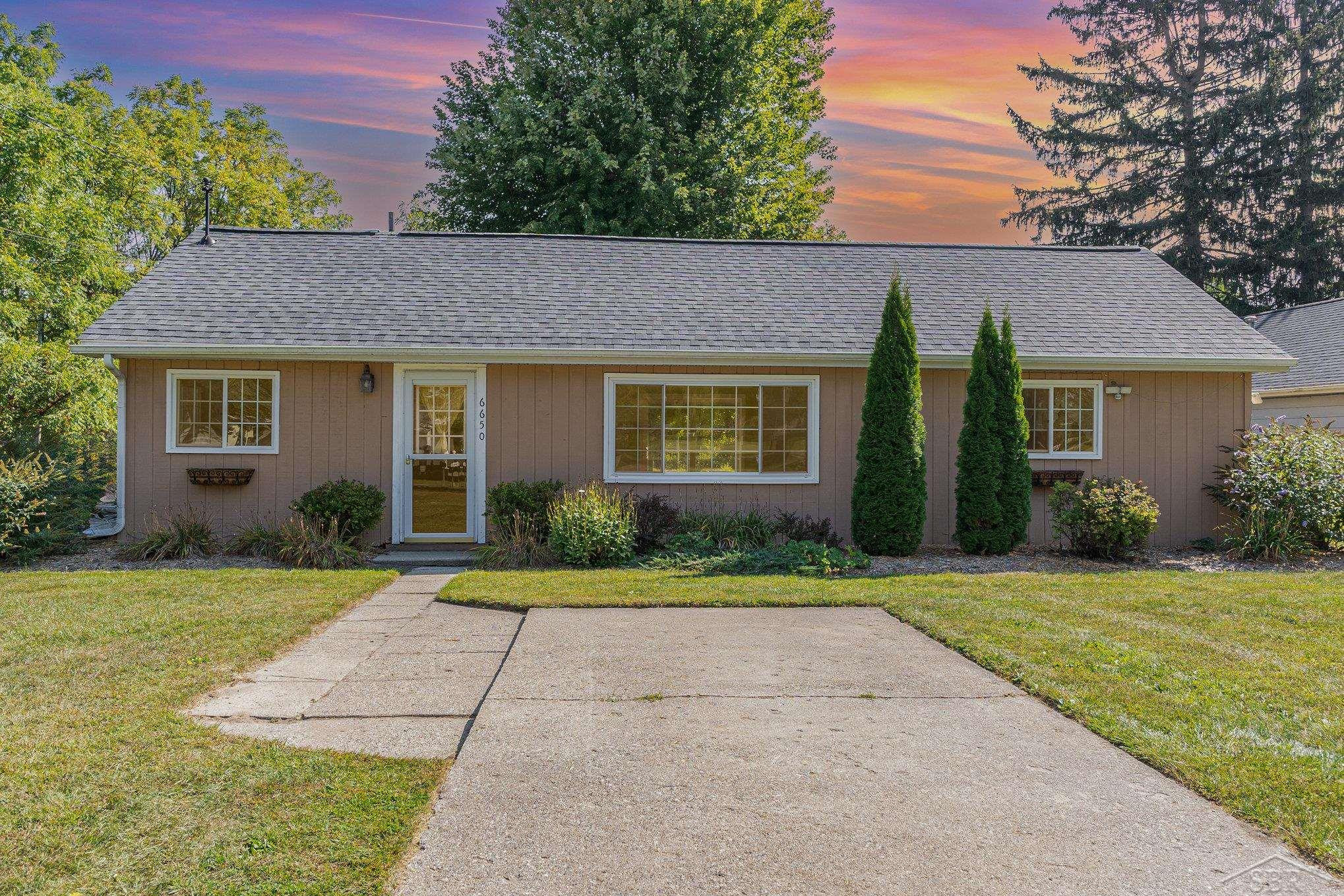 6650 Radewahn Road, Saginaw, MI 48604 — front exterior