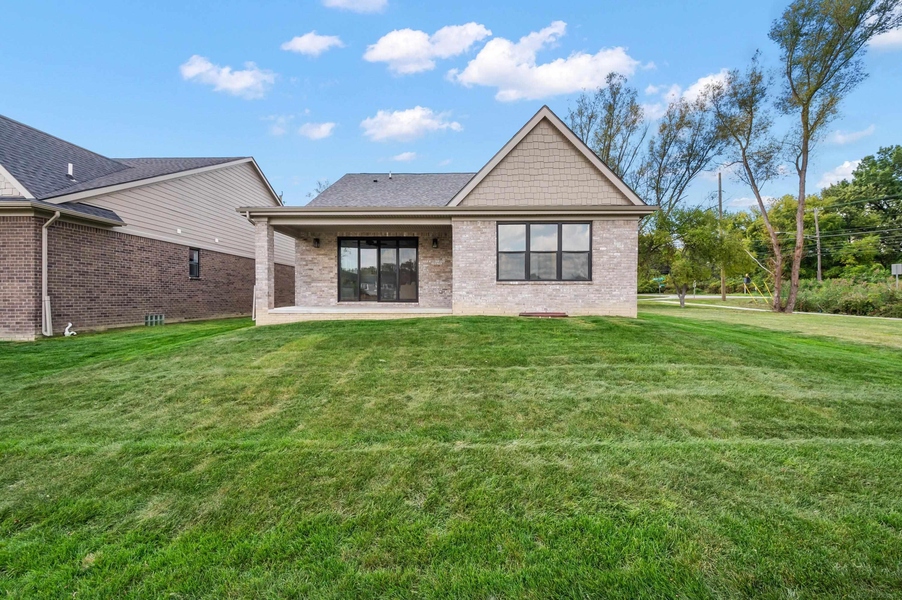 5980 Willow Grove Drive, Troy, MI 48085 — Photo 8
