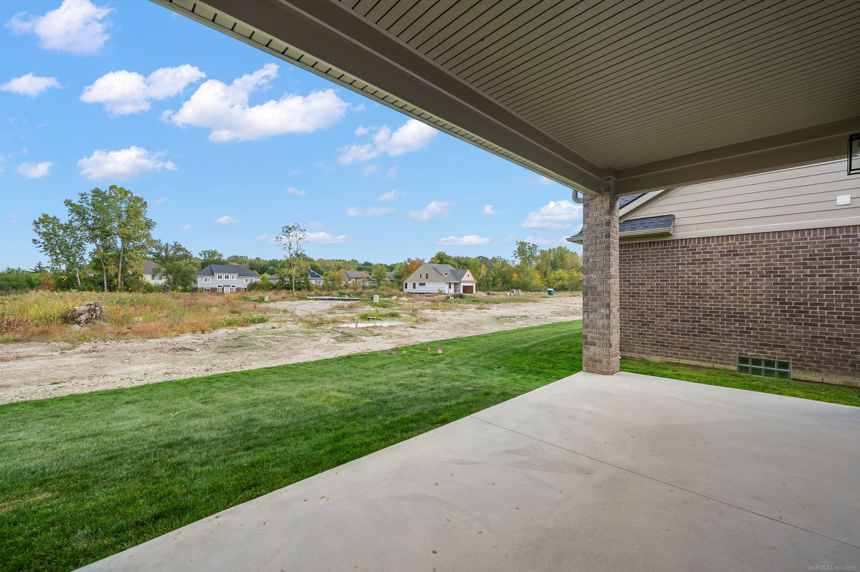 5980 Willow Grove Drive, Troy, MI 48085 — Photo 12