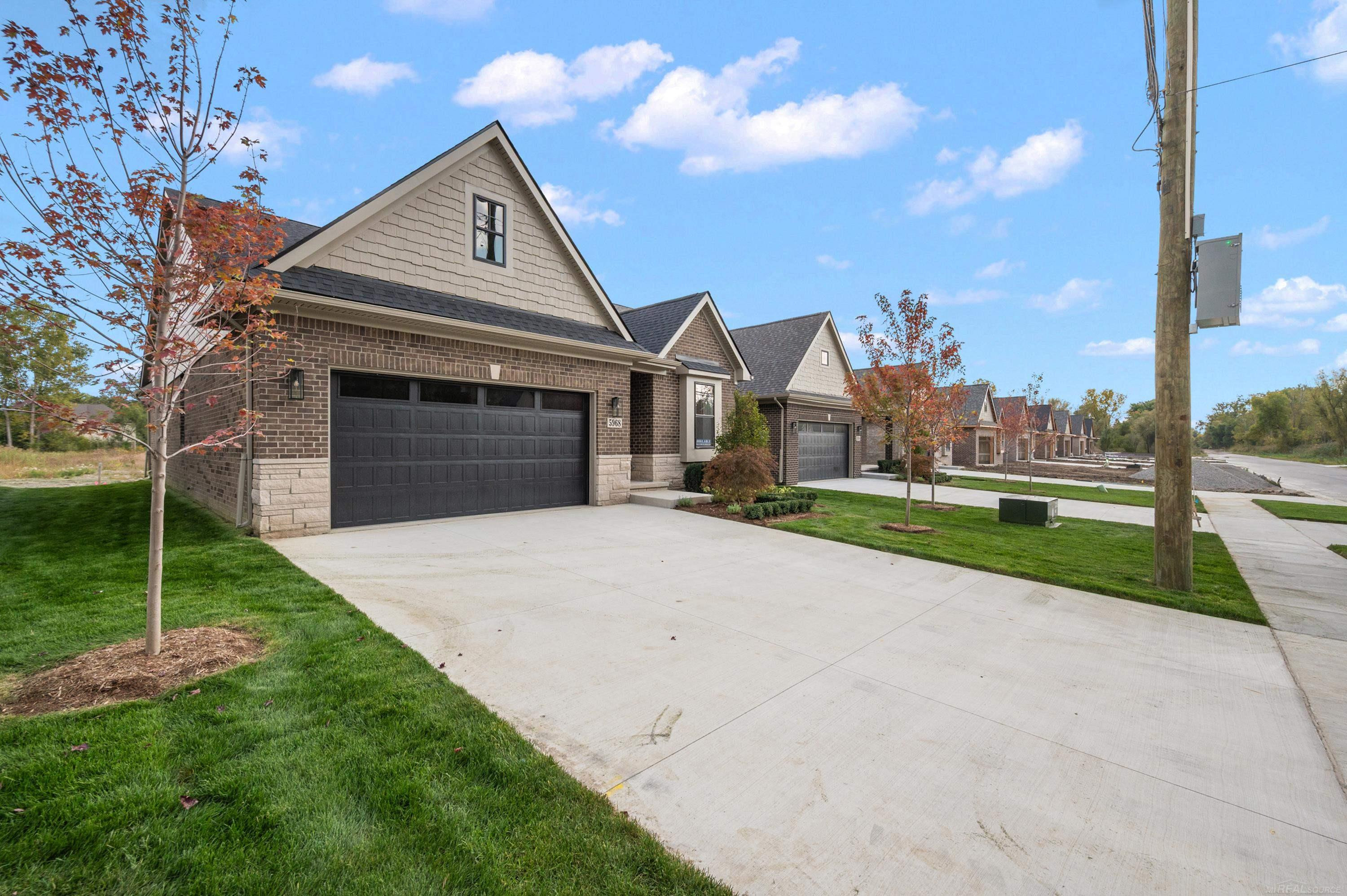 5968 Willow Grove Drive, Troy, MI 48085 — Photo 4