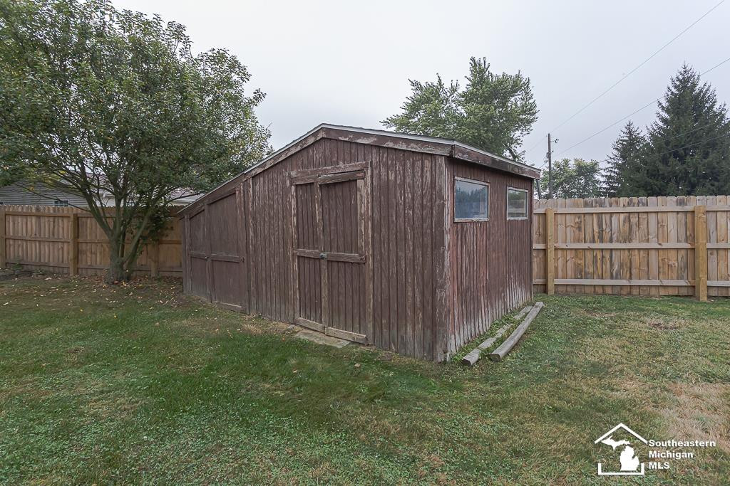 13653 Dunlap Road, La Salle, MI — Photo 9