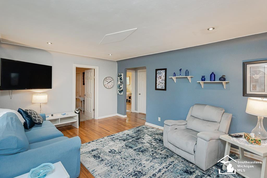 13653 Dunlap Road, La Salle, MI — Photo 11